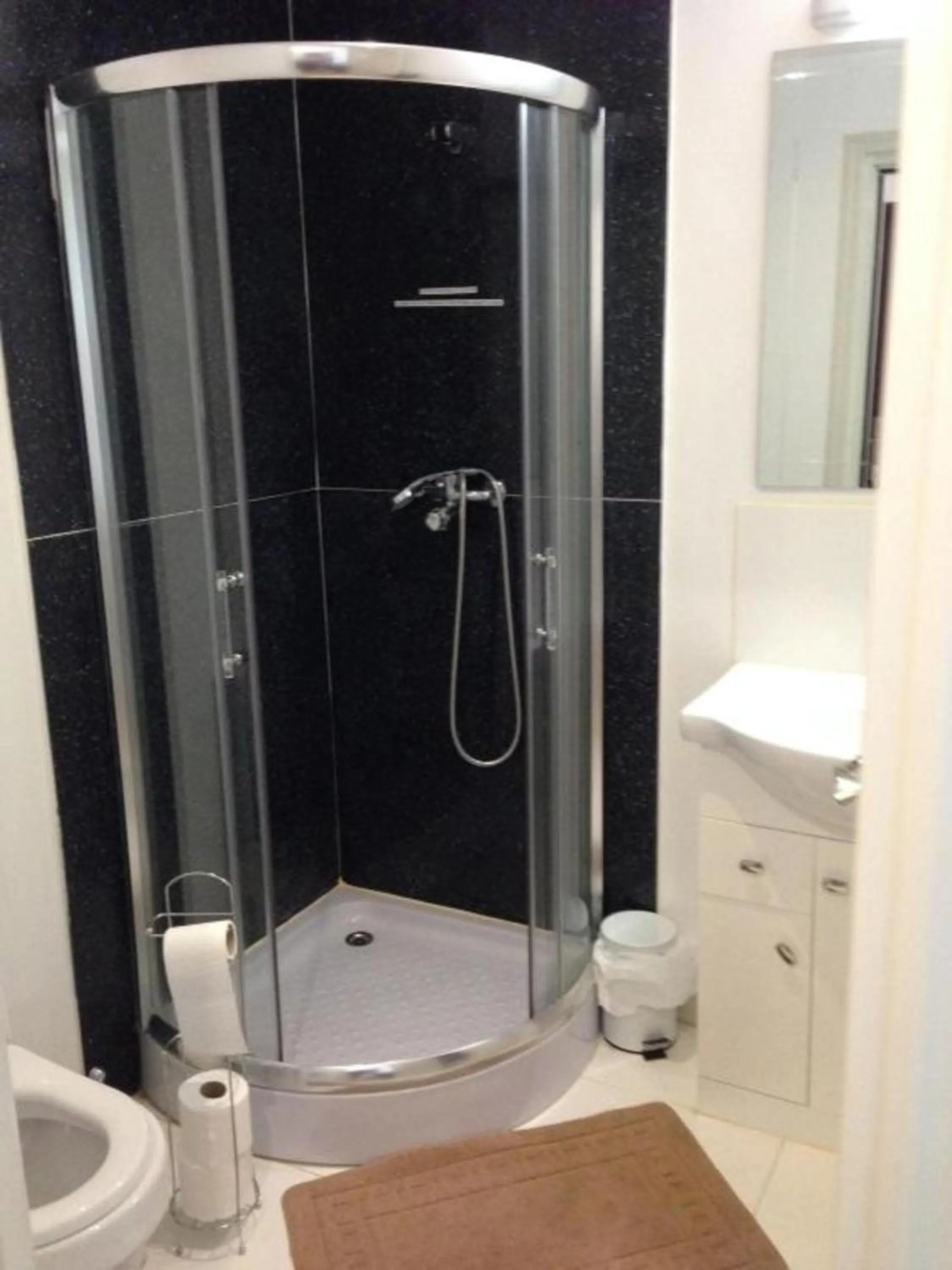 Bathroom in Ardenlea House Hotel B&b