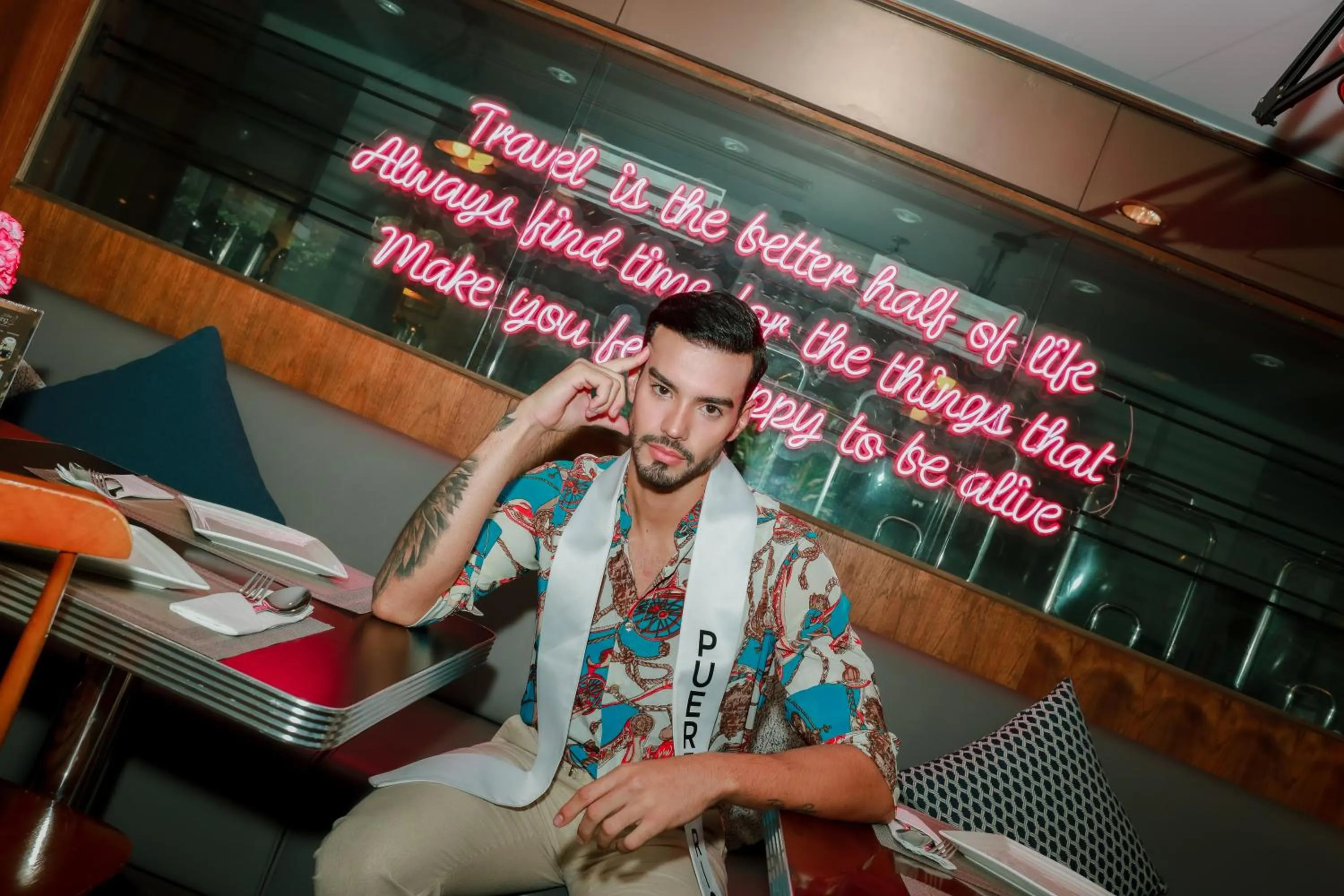 Restaurant/places to eat in Vince Hotel Pratunam