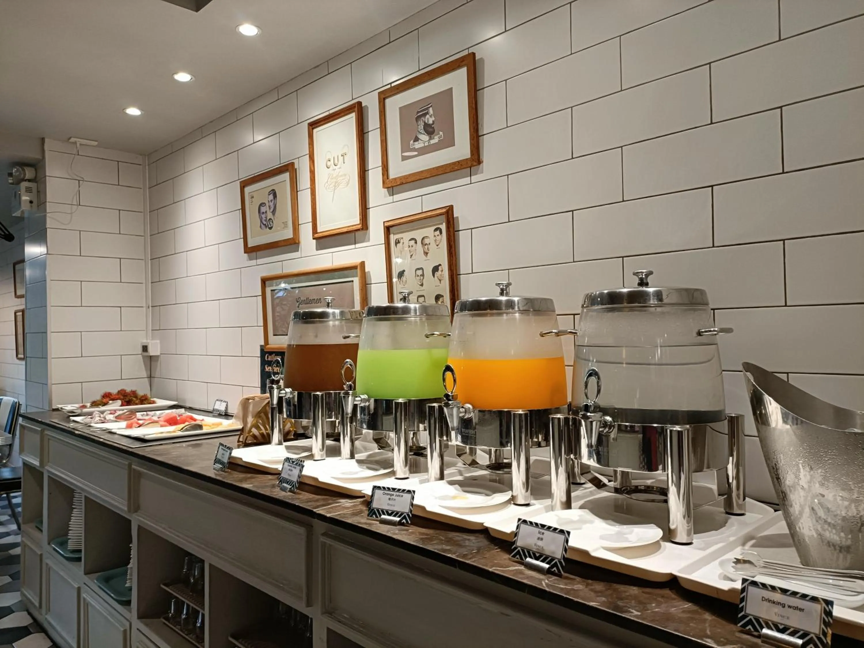 Buffet breakfast in Vince Hotel Pratunam