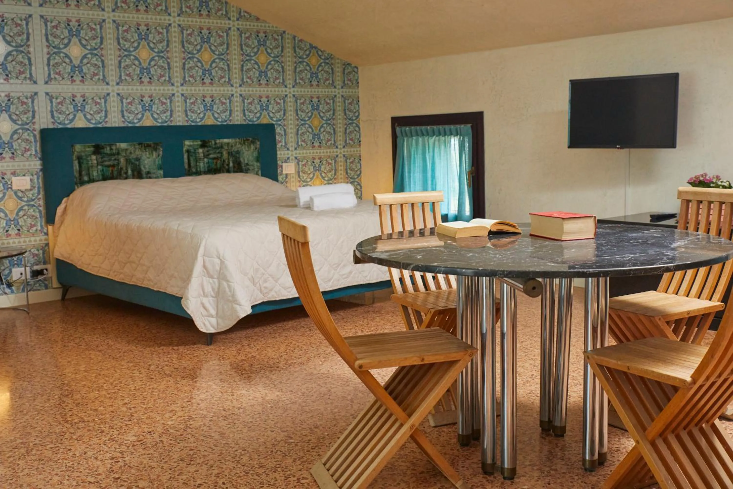 Bed in Ca' Masieri Hotel