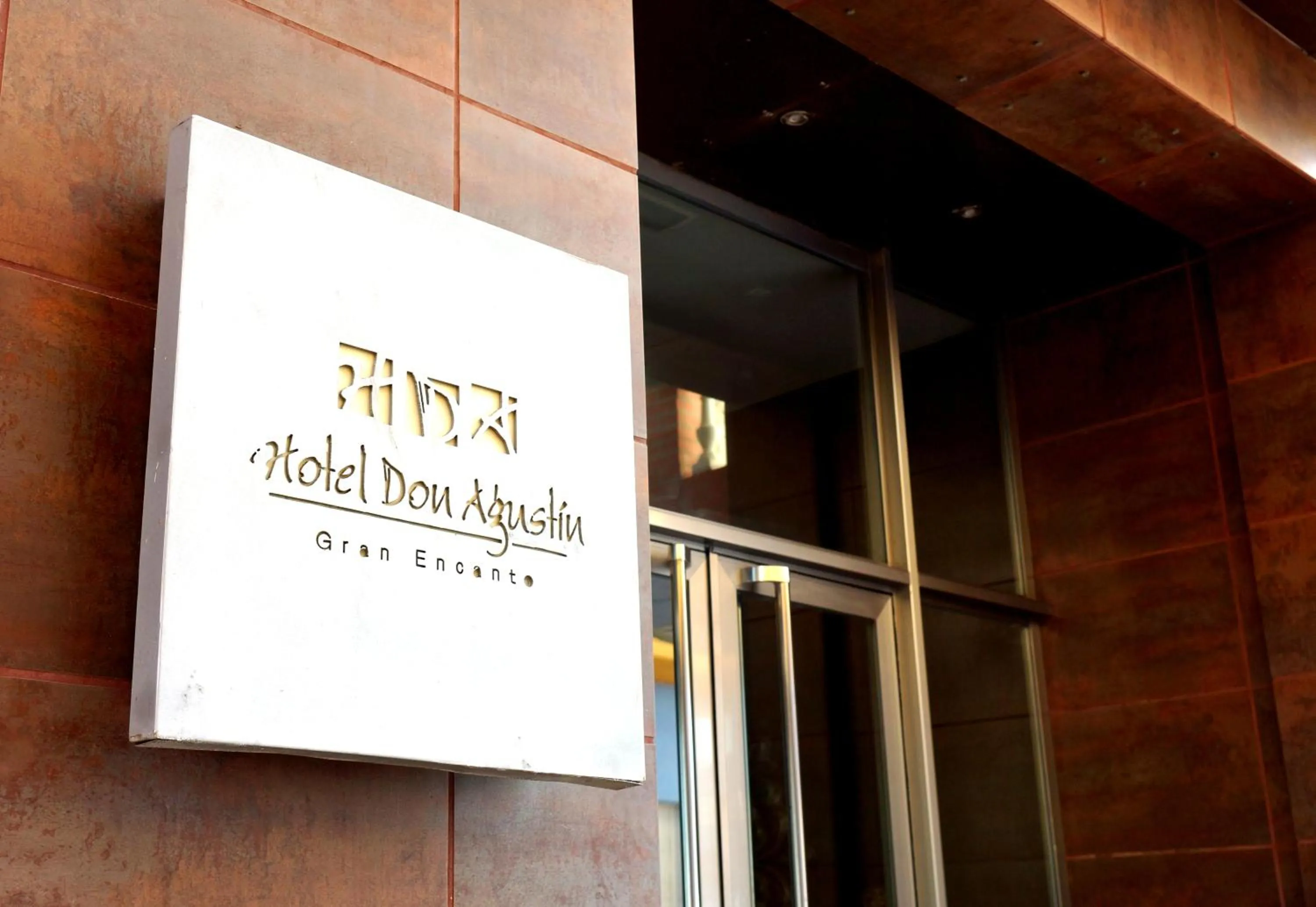 Facade/entrance in Don Agustin