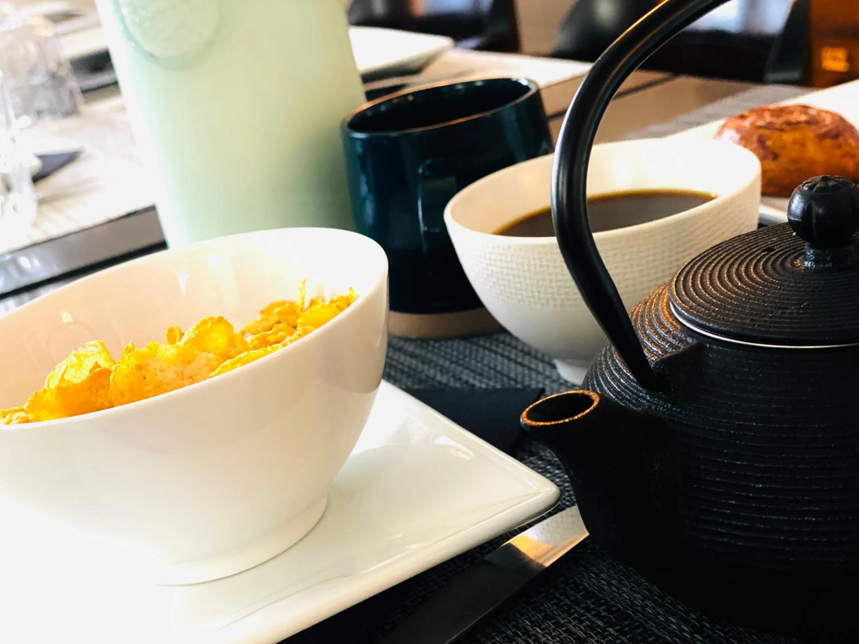 Coffee/tea facilities in Hotel Le Midi Clermont-Cournon