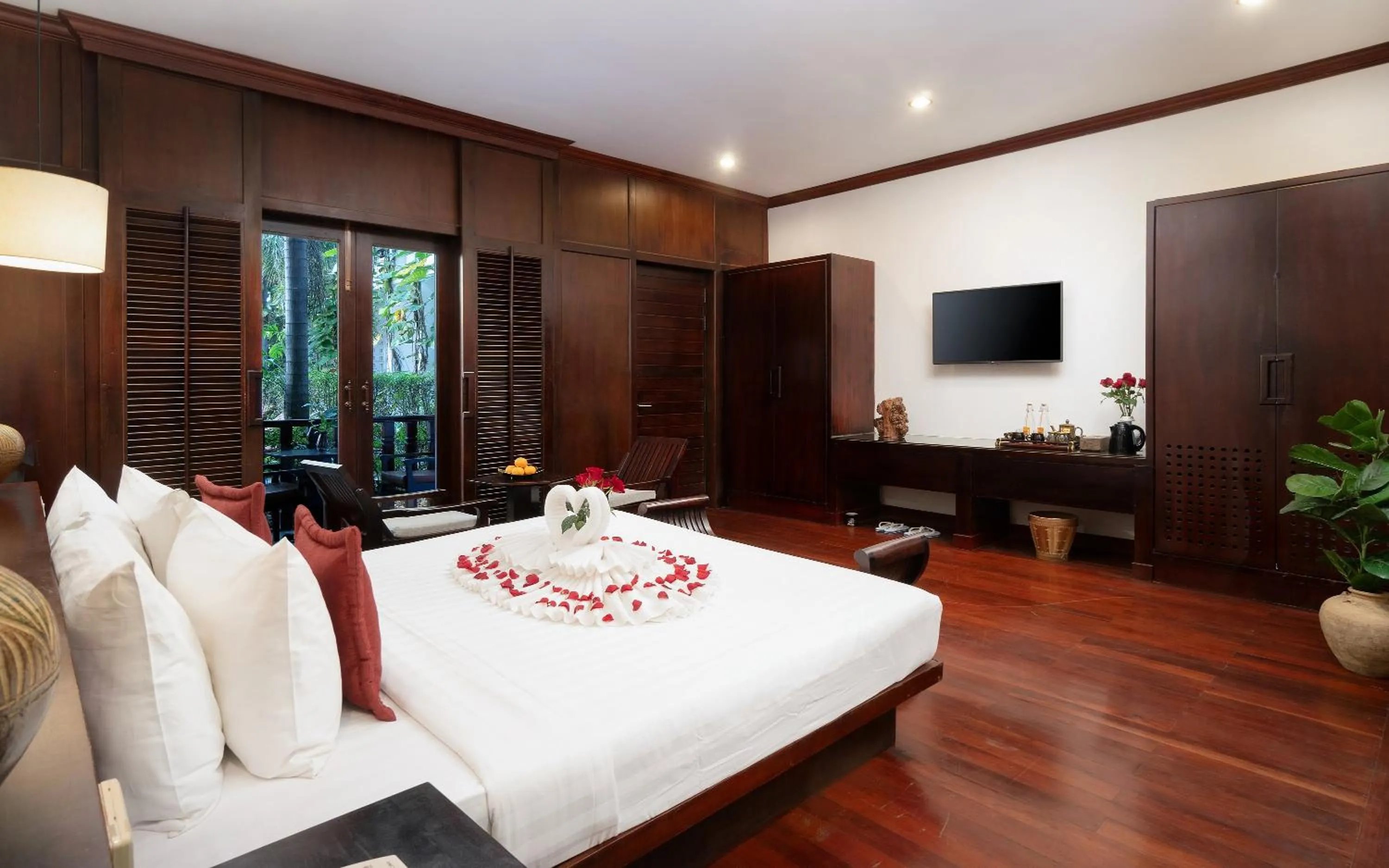 Bed in The Moon Residence & Spa