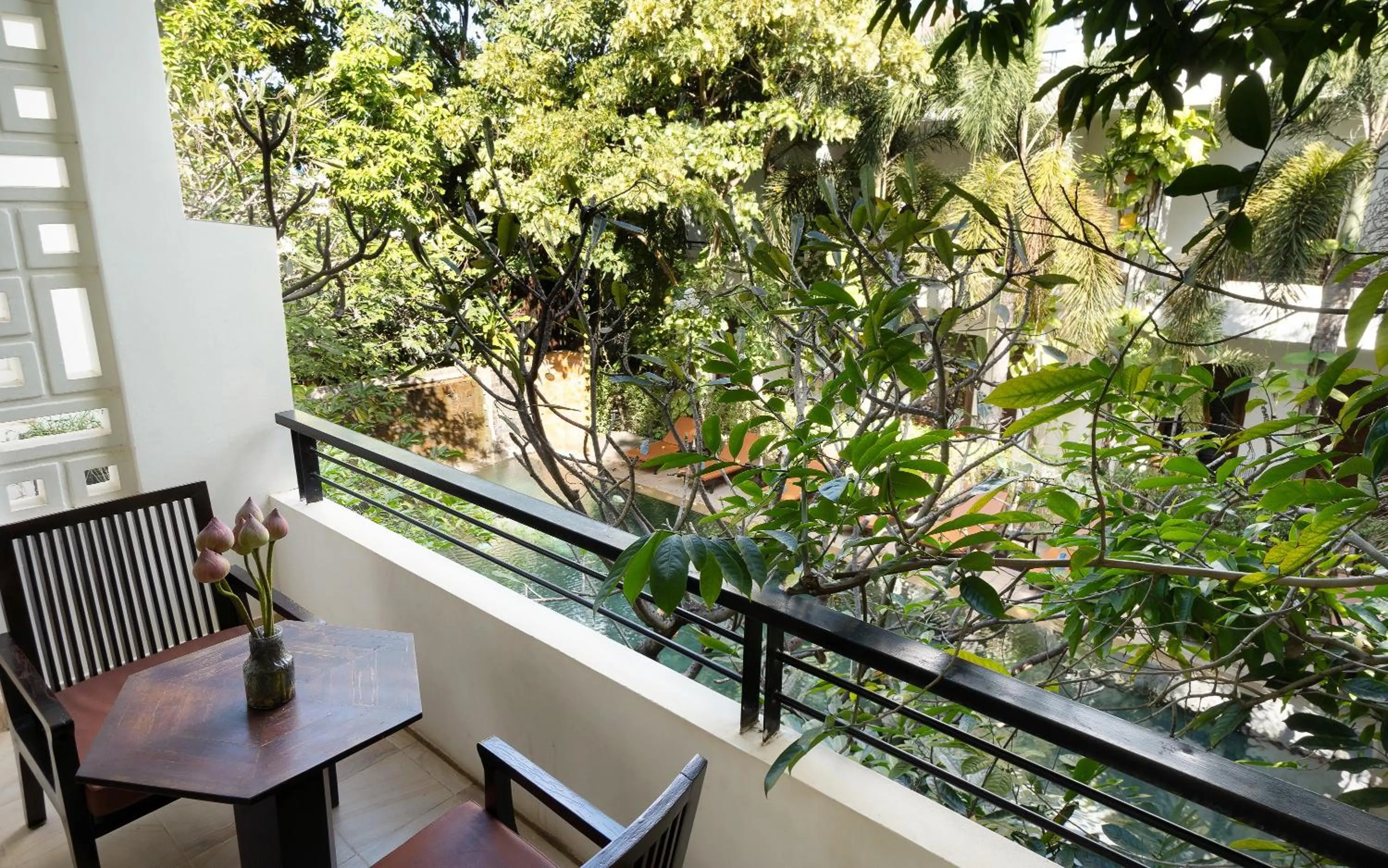 Day in The Moon Residence & Spa