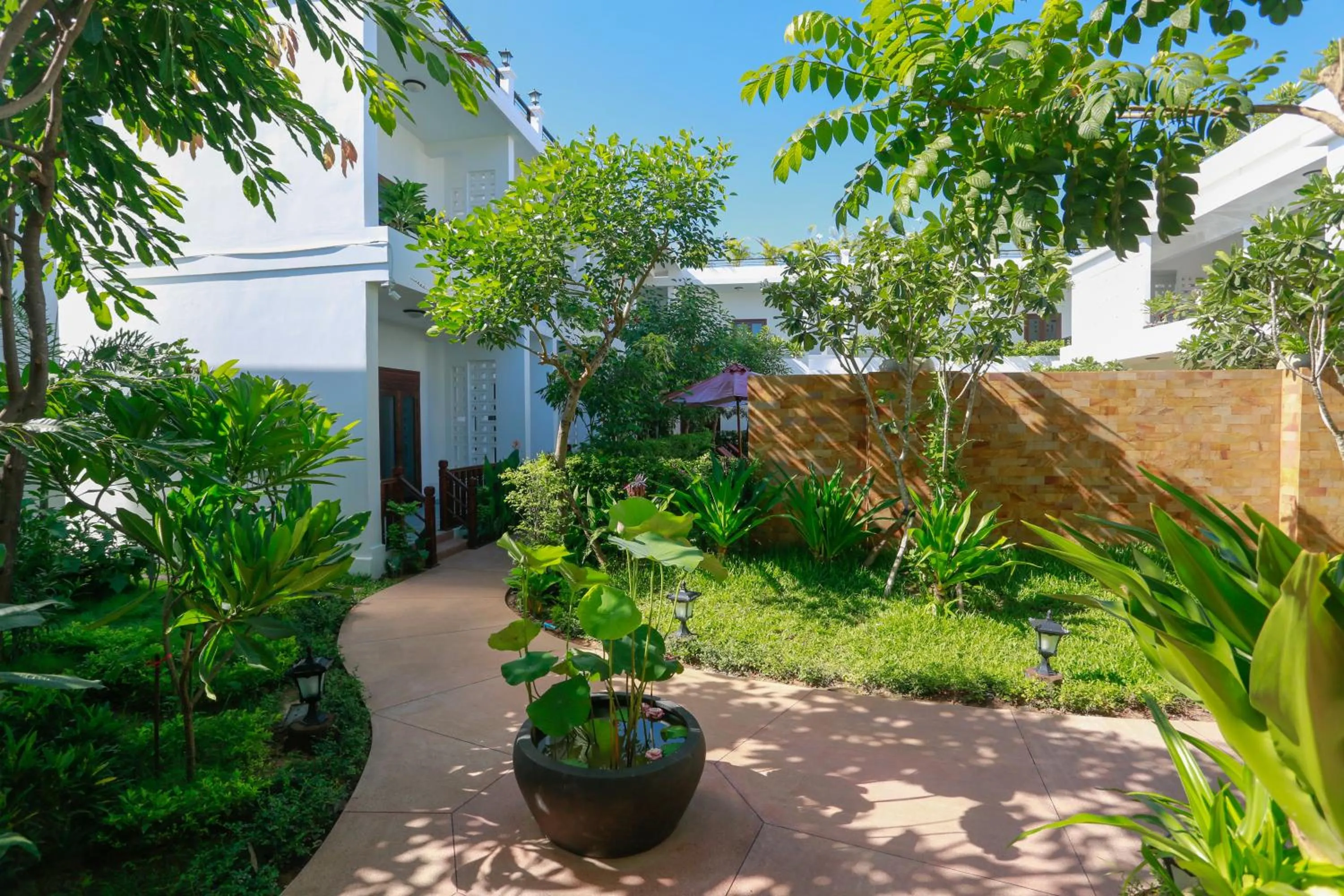 Garden in The Moon Residence & Spa