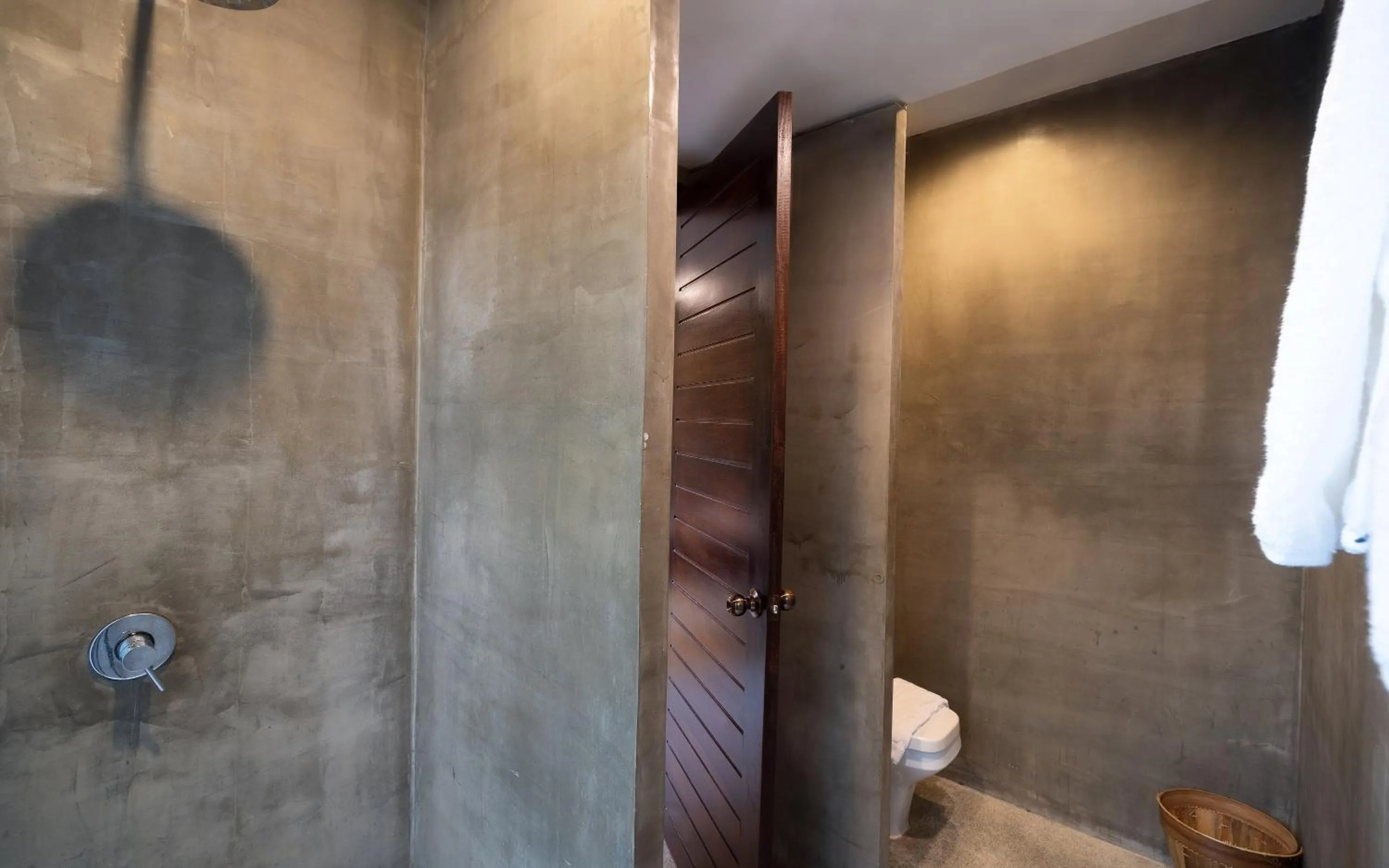 Shower in The Moon Residence & Spa