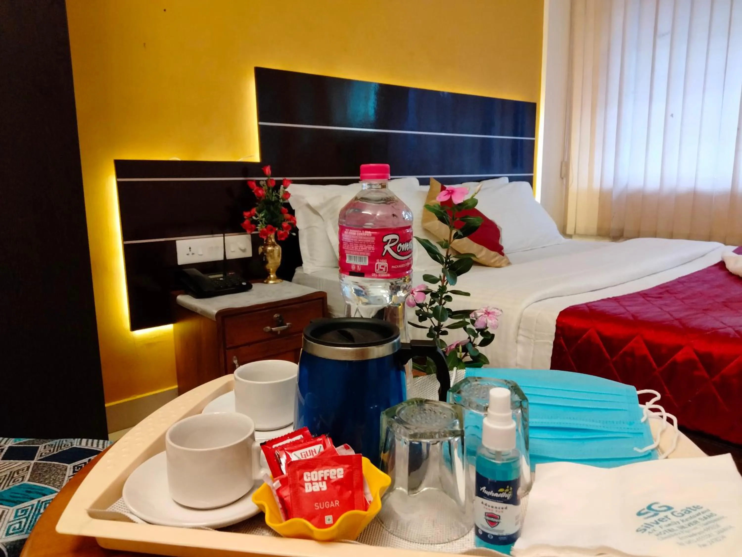 View (from property/room), Bed in Hotel Silver Sand