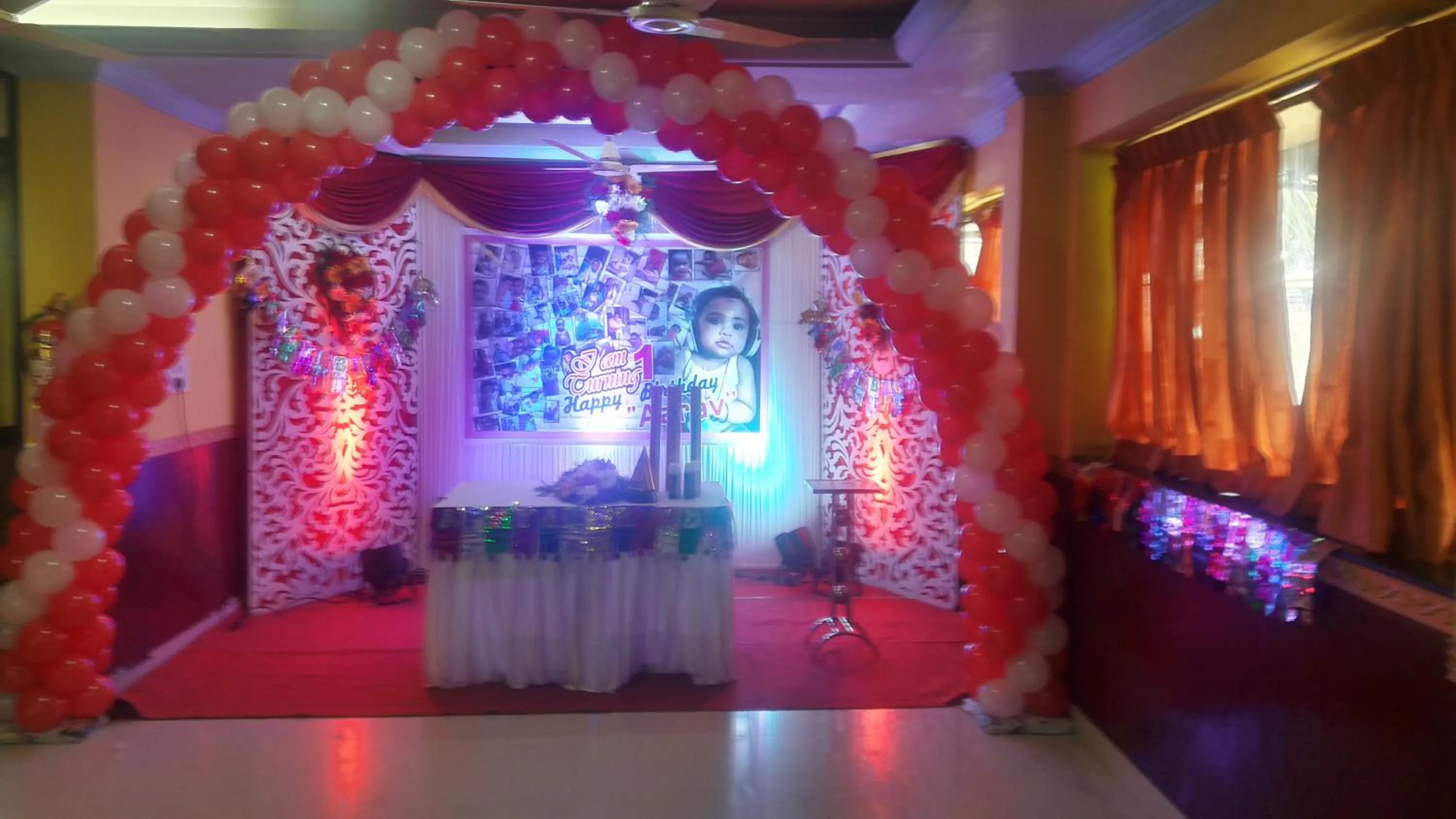 Decorative detail in Hotel Silver Sand