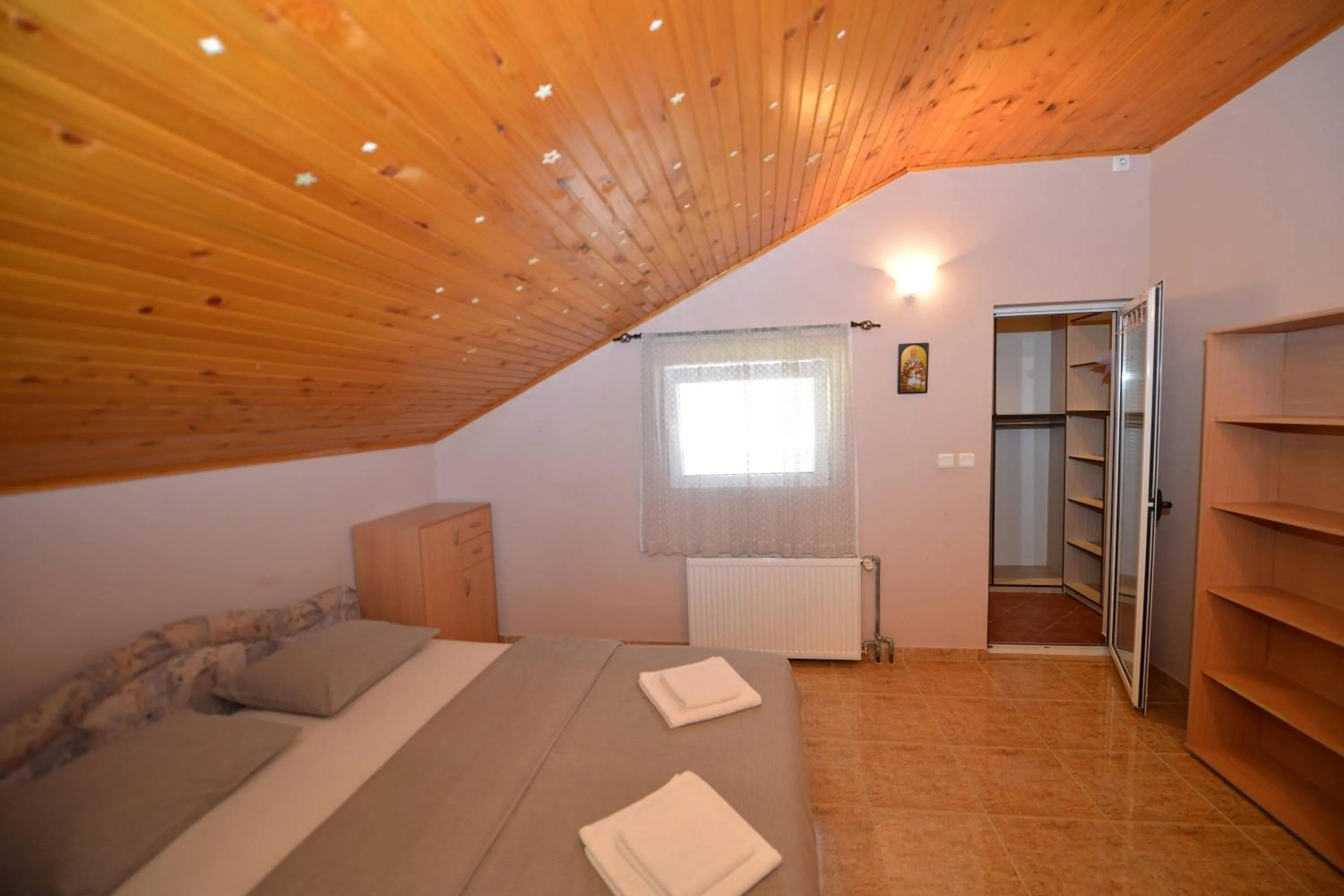 Bed in J & P Apartments Orahovac