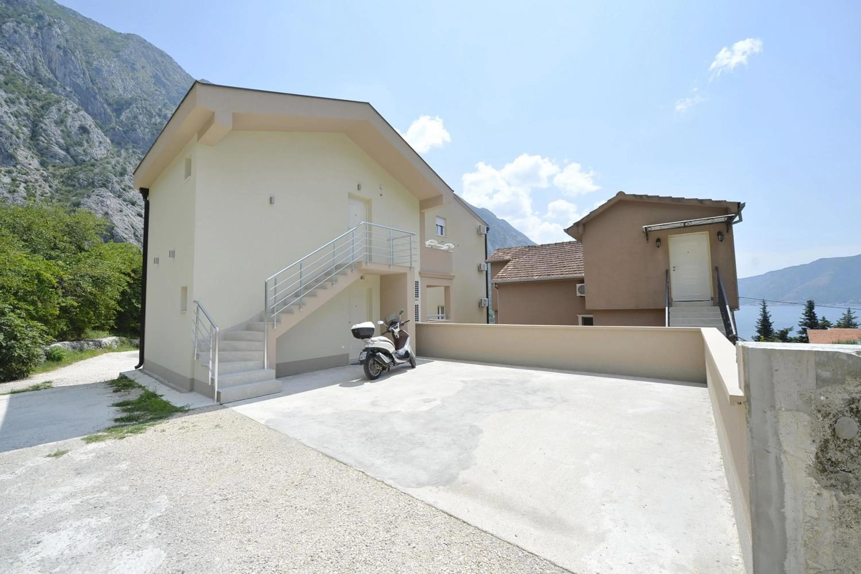 J & P Apartments Orahovac