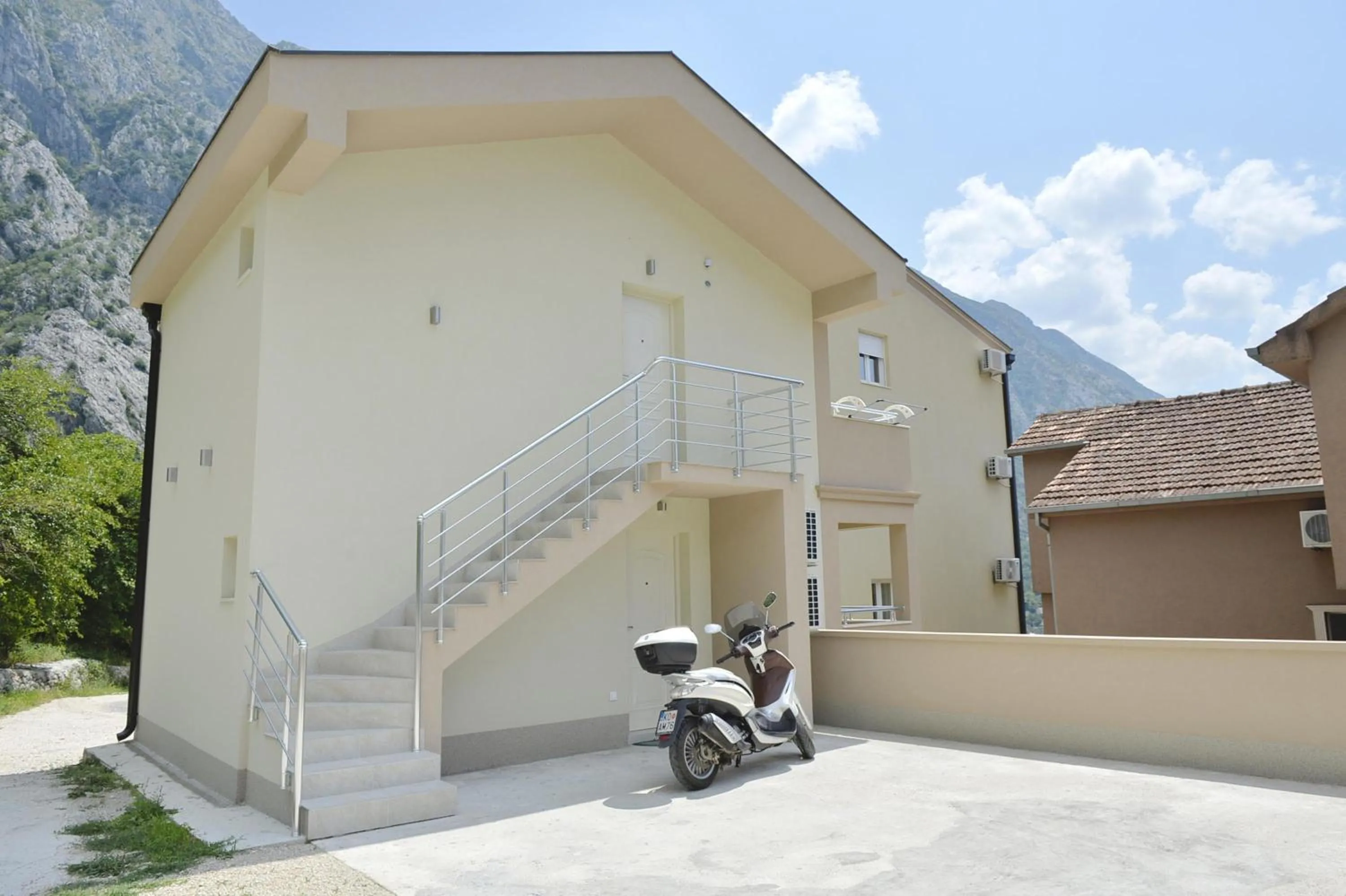 J & P Apartments Orahovac