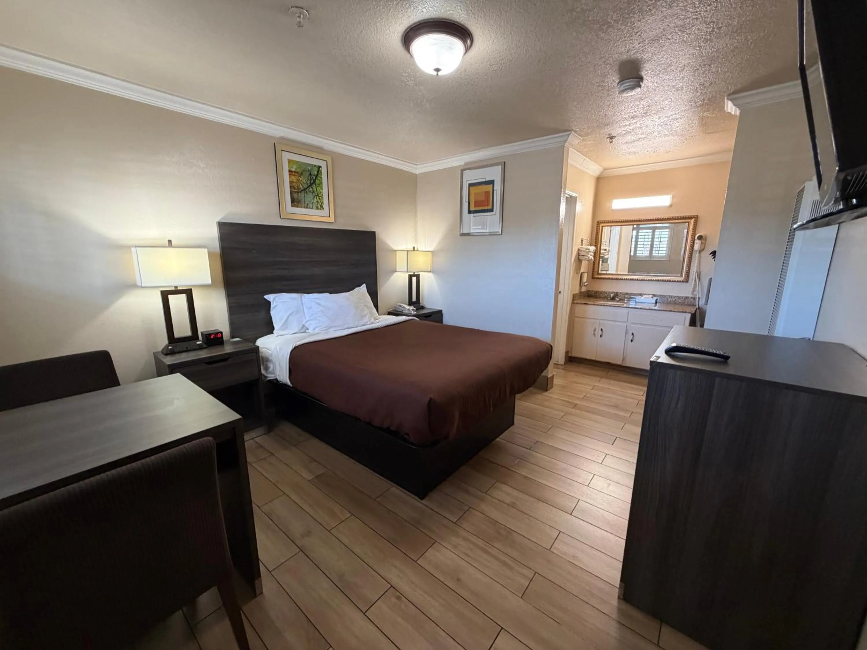 SurfSide Stay