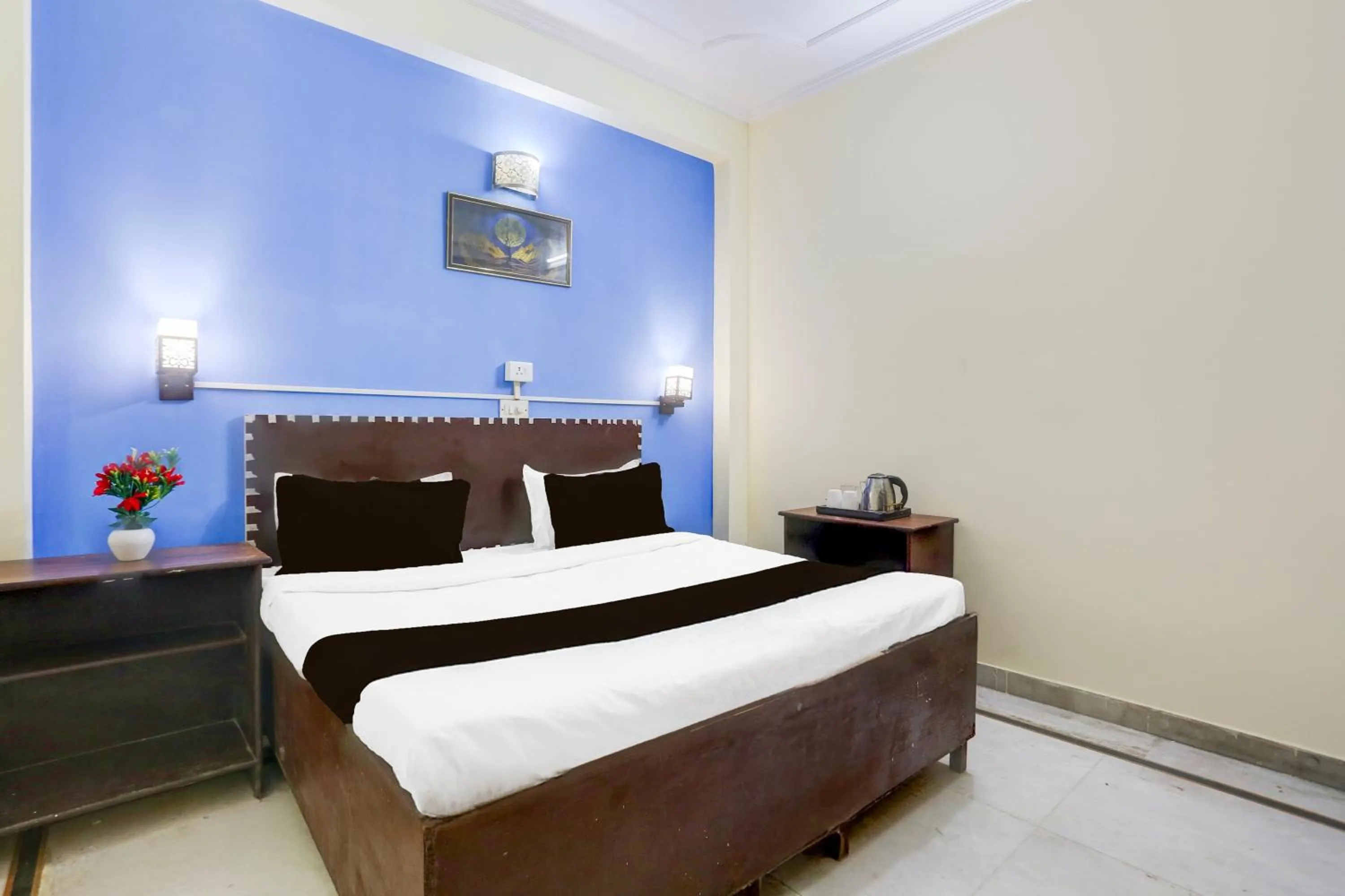 Bedroom, Bed in Super Hotel O Green Park Residency 2