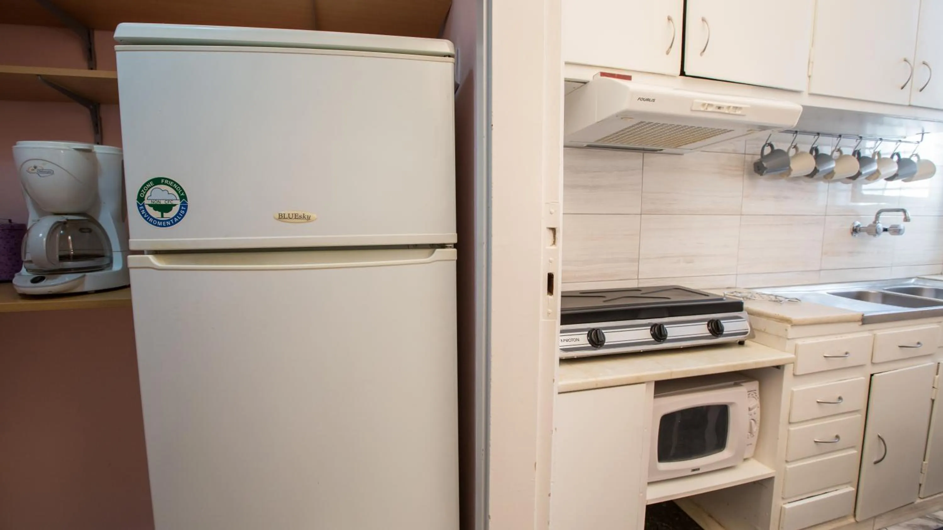 Communal kitchen in Petaluda House 1