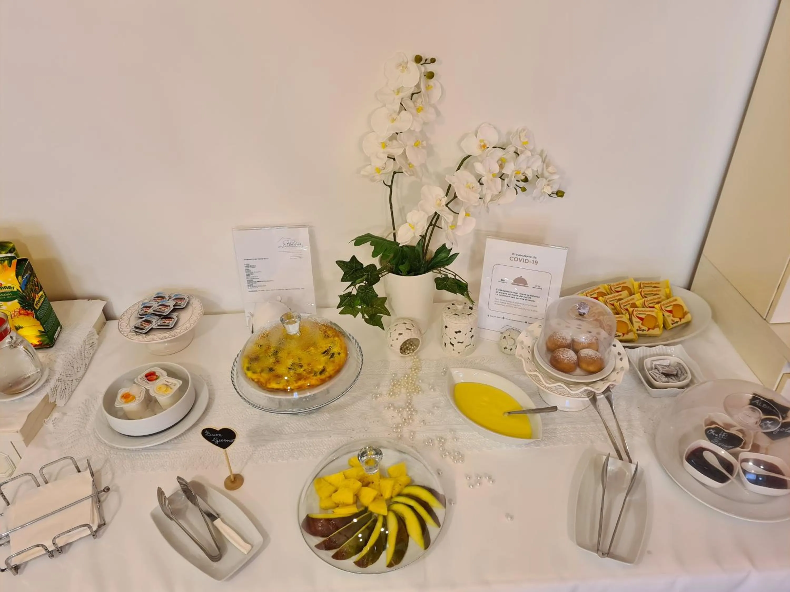 Breakfast in Casa Poesia