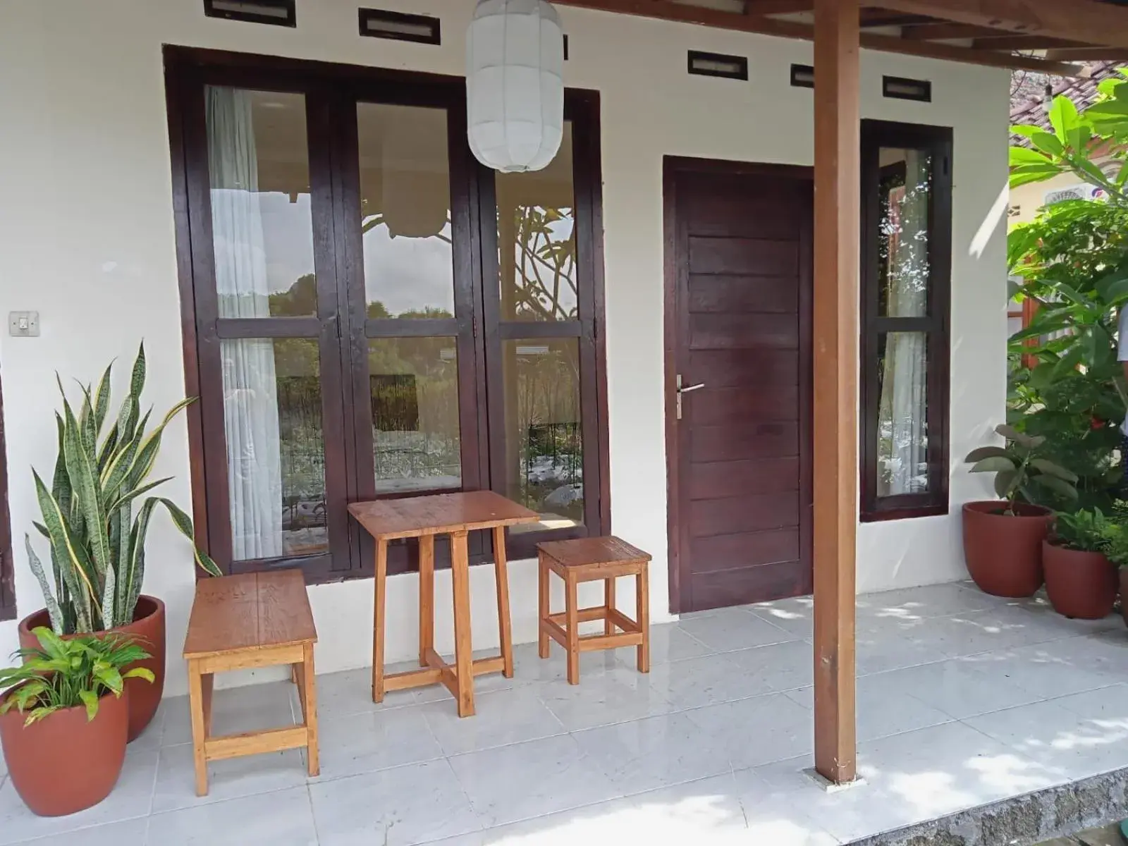 Property building in Rosella Cottages - Homestay - Yogyakarta Property building in Rosella Cottages - Homestay - Yogyakarta