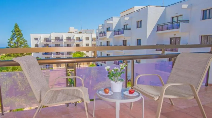 Marlita Beach Hotel Apartments