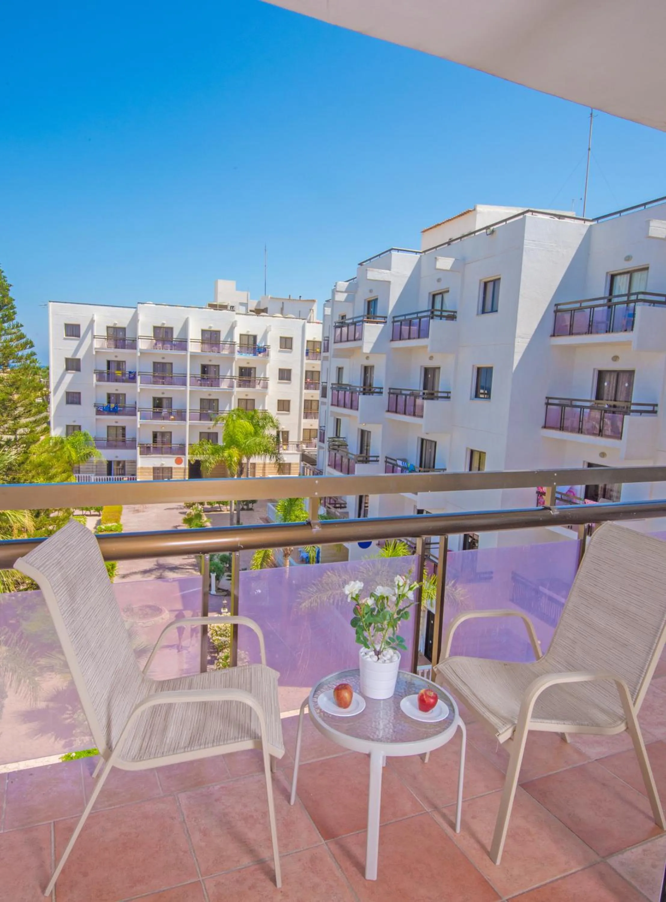 Marlita Beach Hotel Apartments