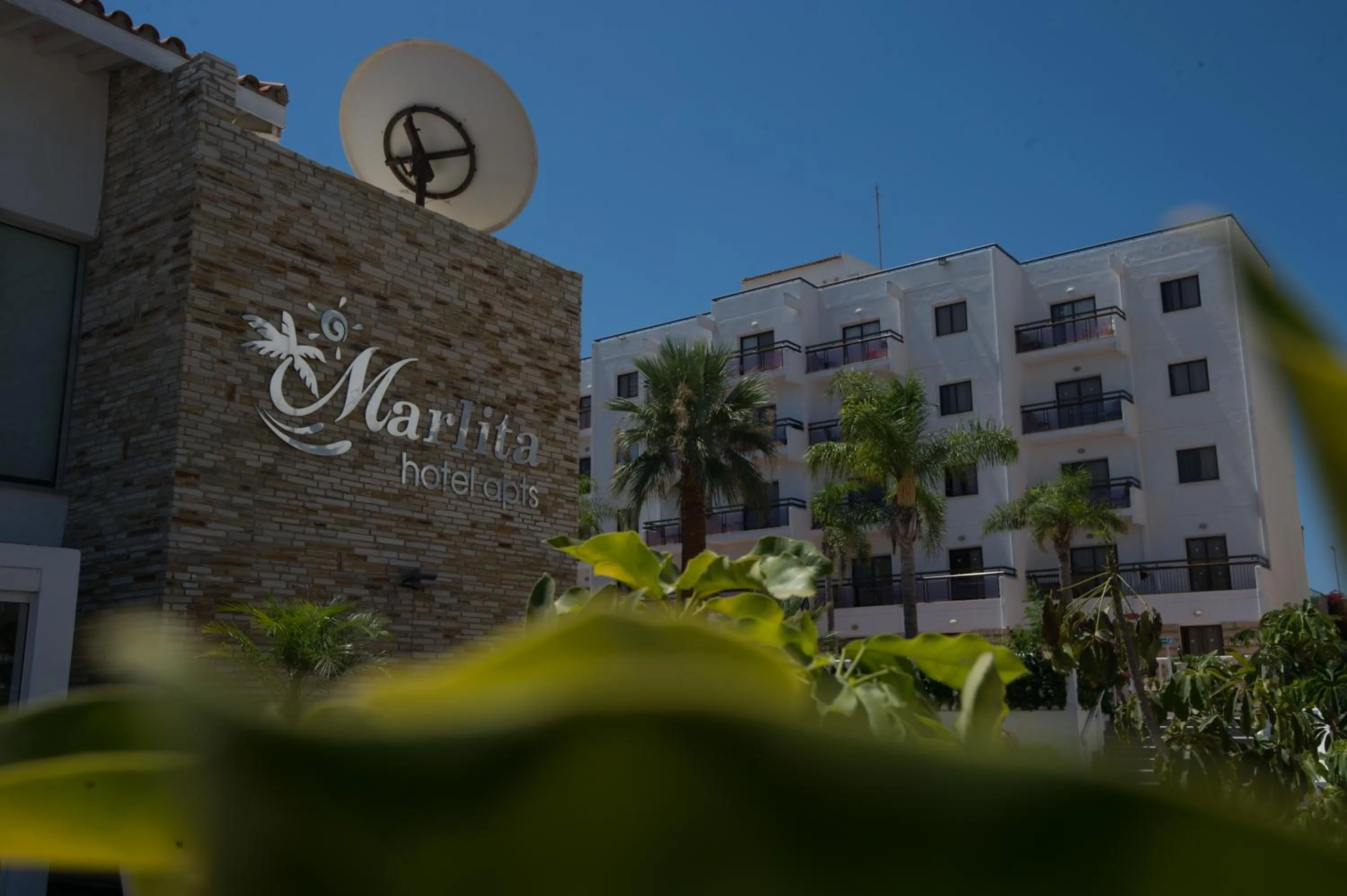 Marlita Beach Hotel Apartments