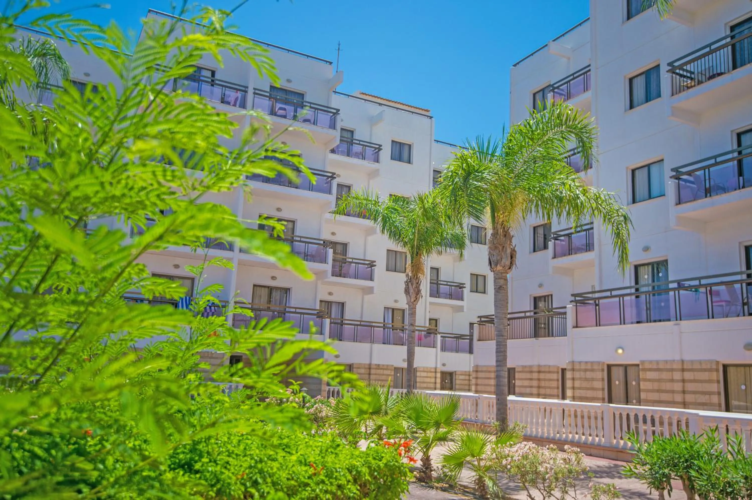 Marlita Beach Hotel Apartments