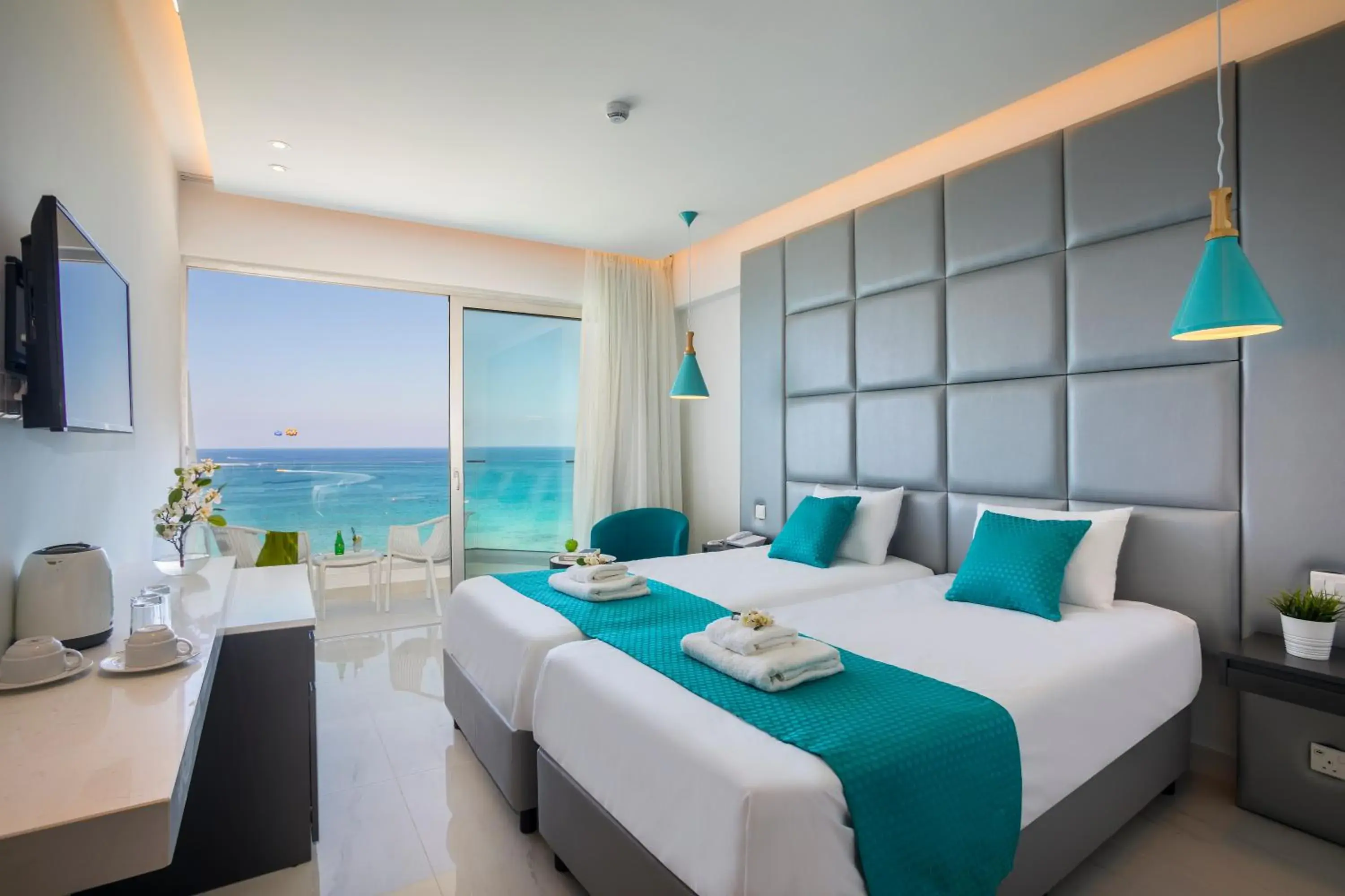 Bed in Silver Sands Beach Hotel Bed in Silver Sands Beach Hotel