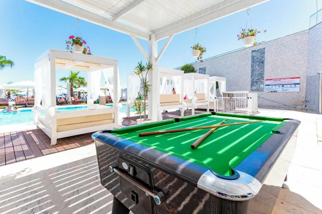 Day in Silver Sands Beach Hotel