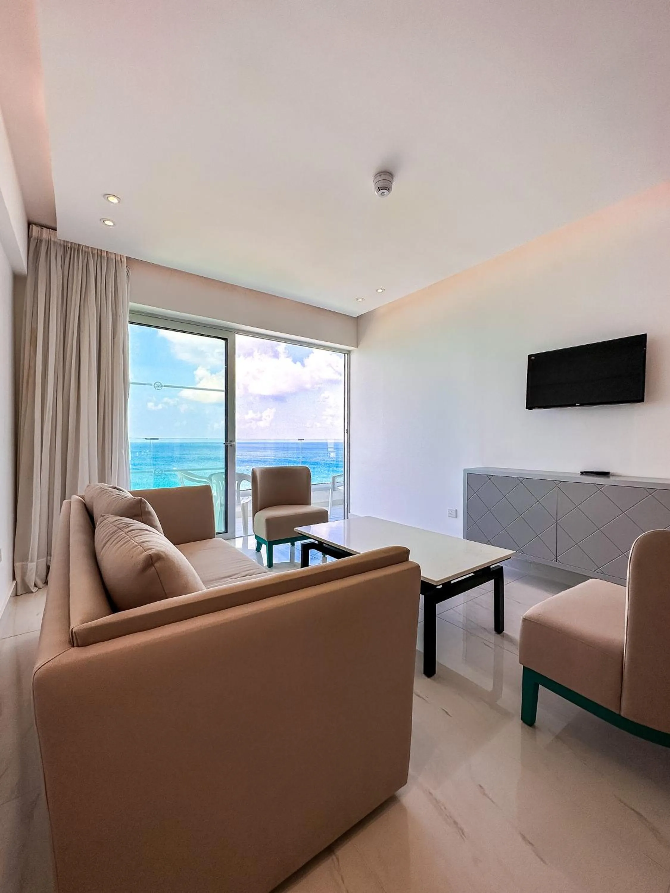 Silver Sands Beach Hotel