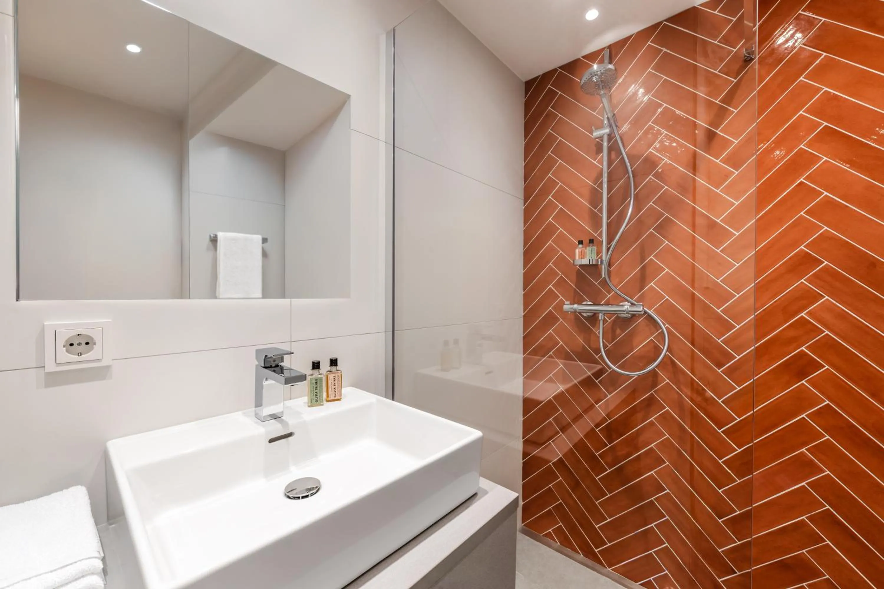 Bathroom in Aiden by Best Western Velbert