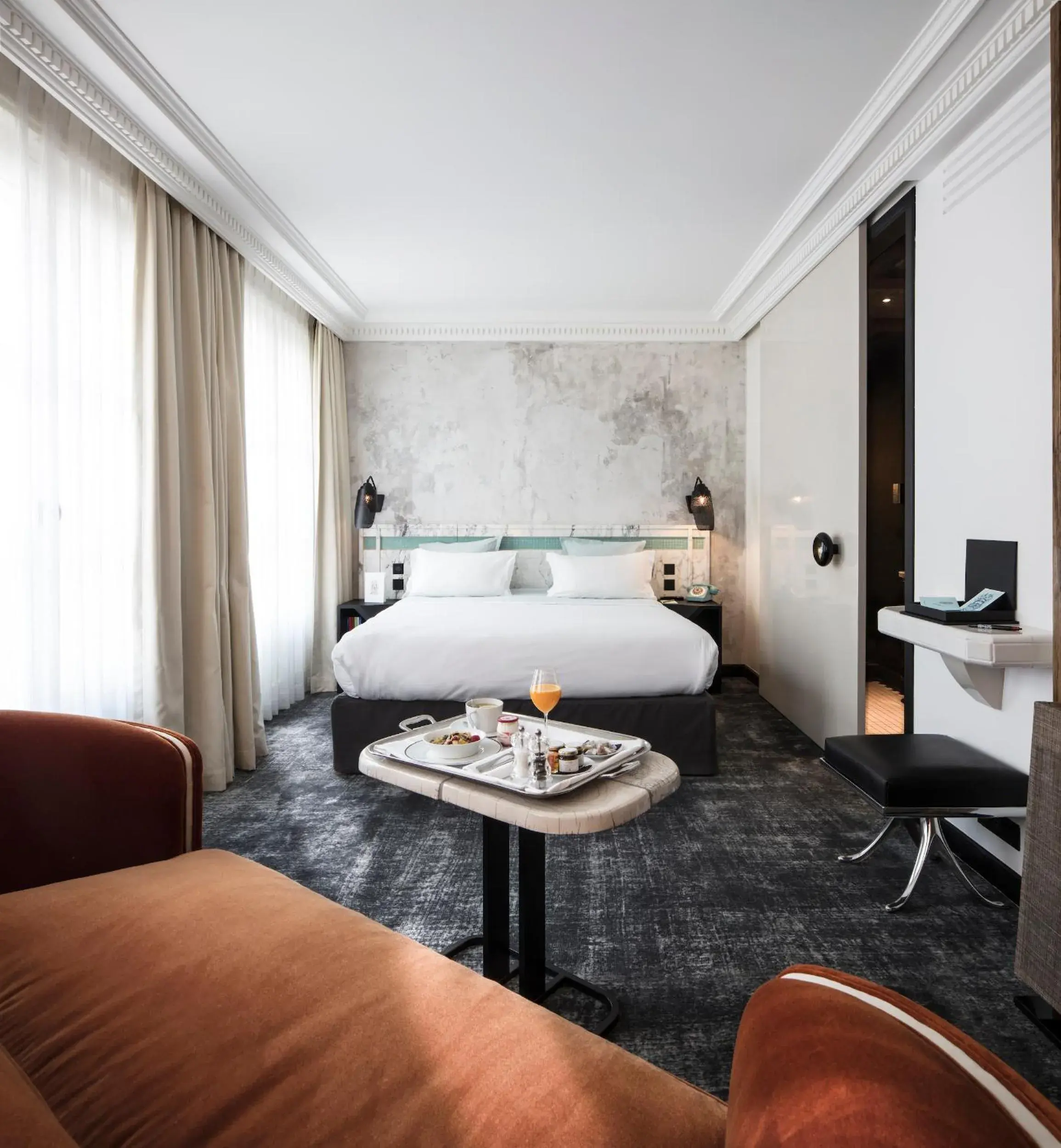 Bed in Hotel Les Bains Paris Bed in Hotel Les Bains Paris