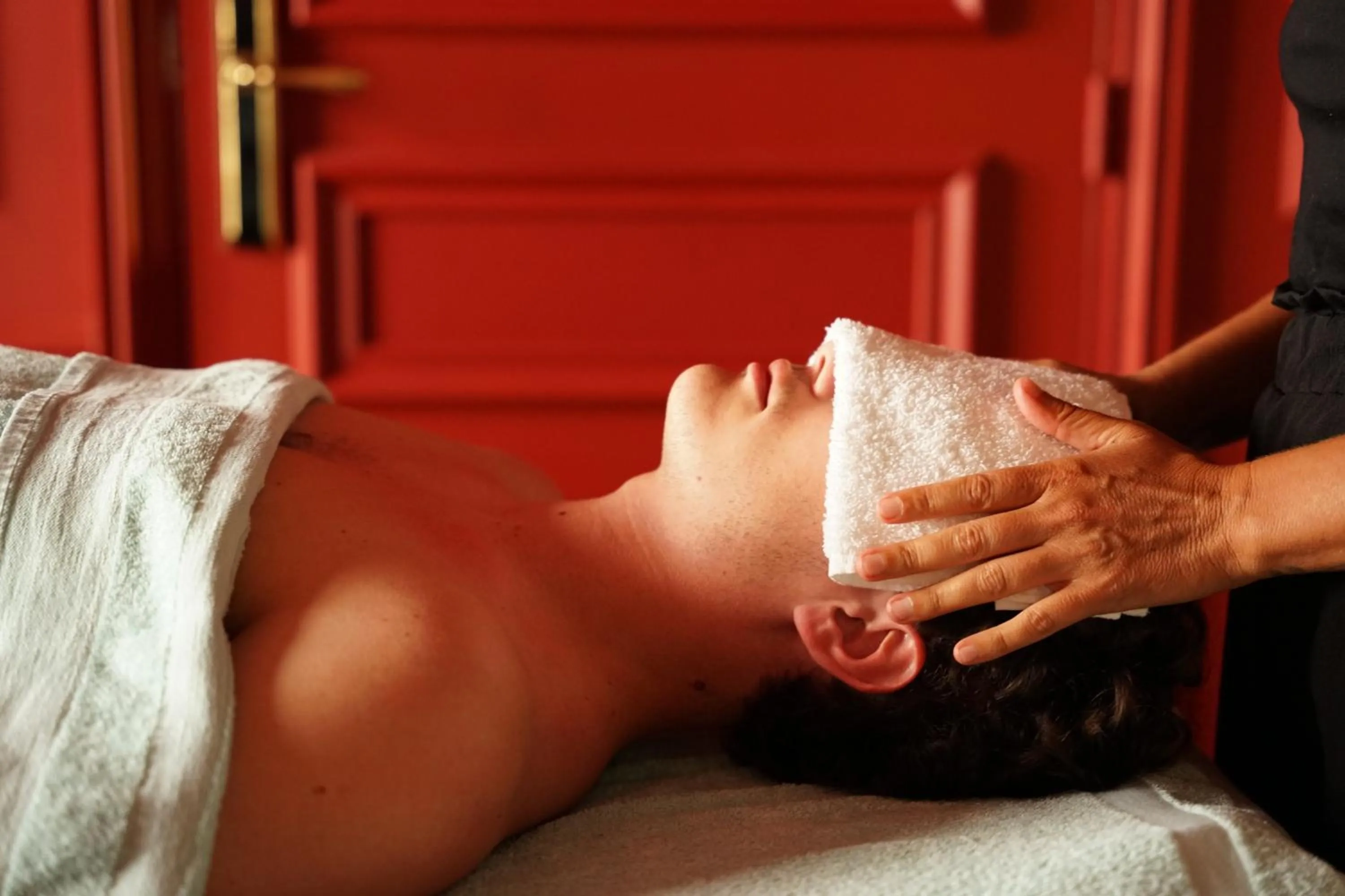 Massage in Hotel Les Bains Paris