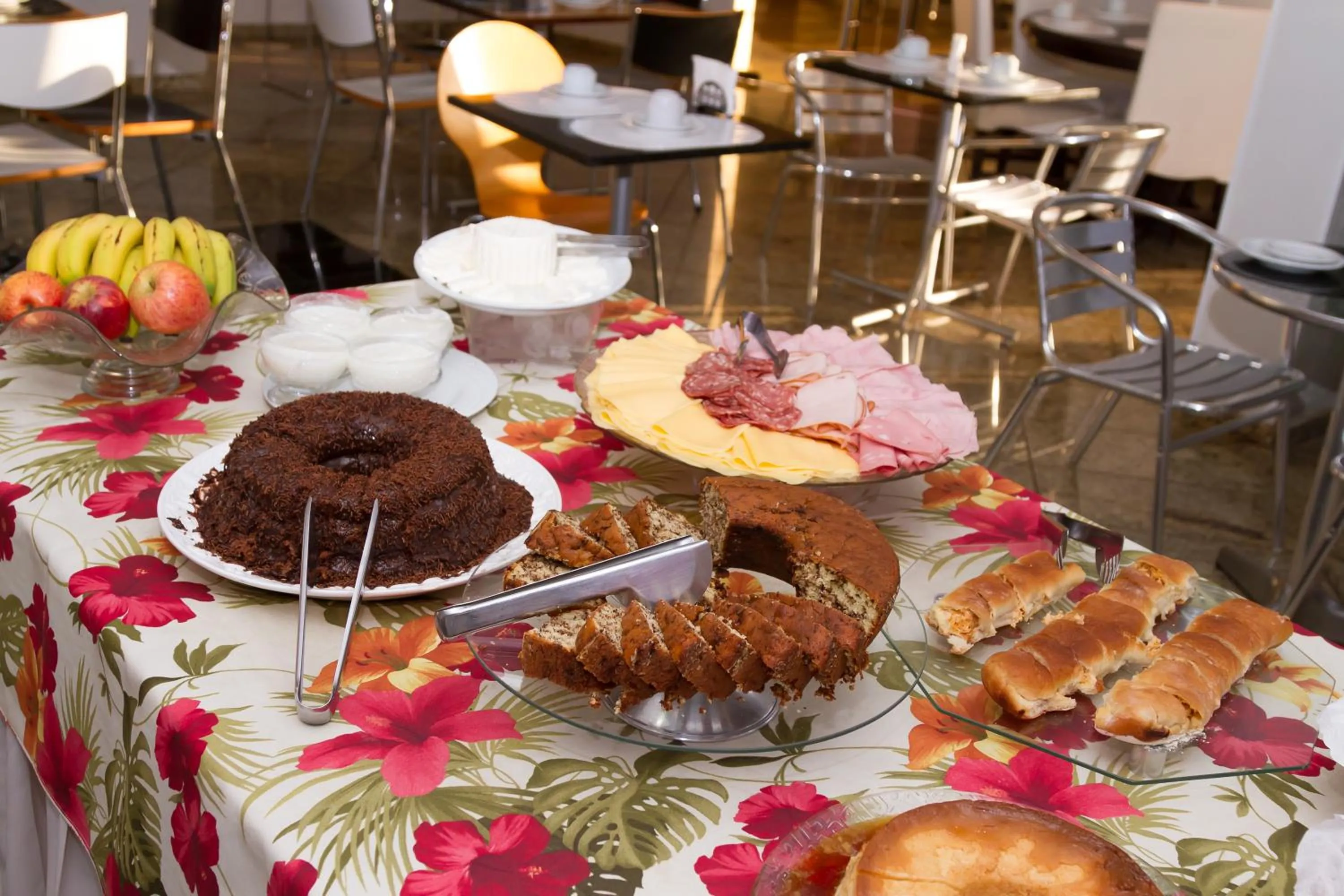 Food in Hotel Canada