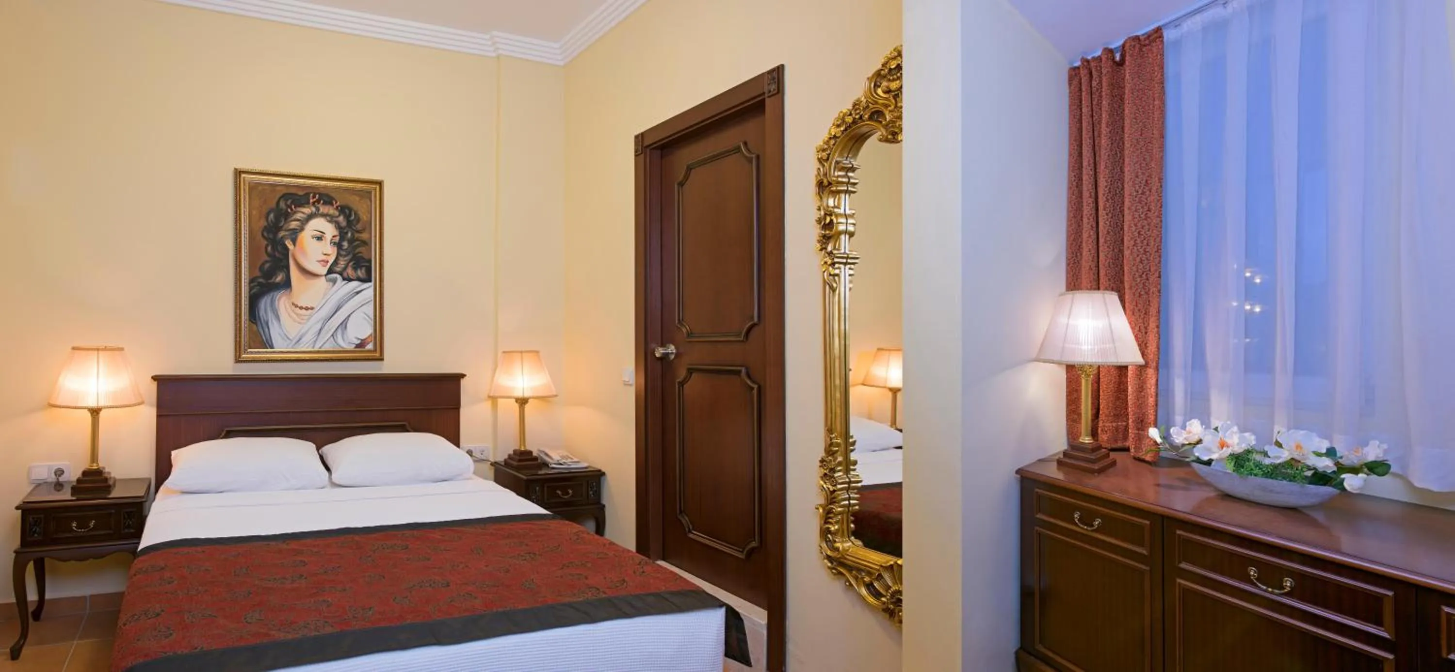 Photo of the whole room, Bed in Antique Roman Palace Museum Hotel - Adults Only Ultra All Inclusive