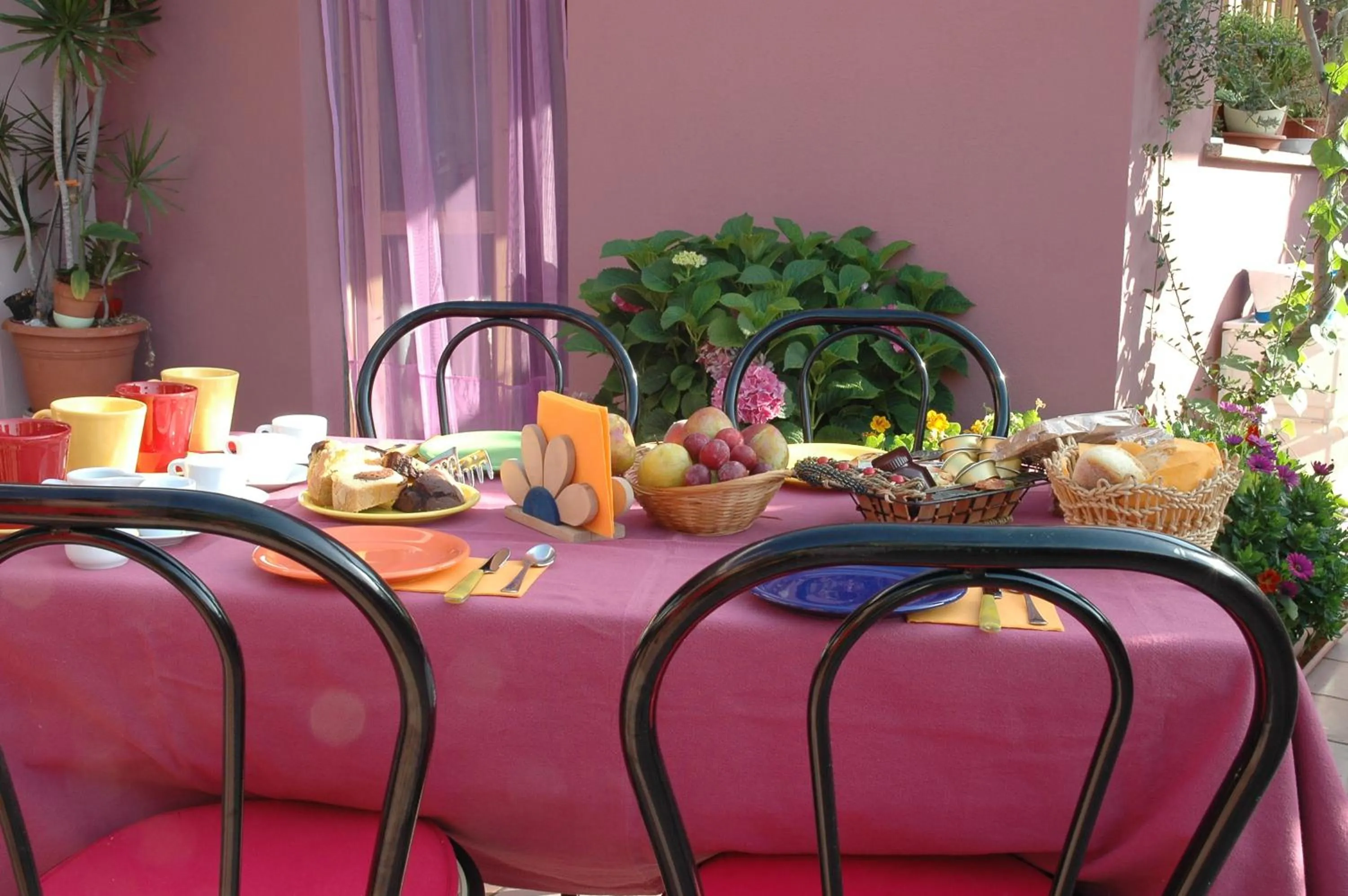 Italian breakfast in Liana Guest House
