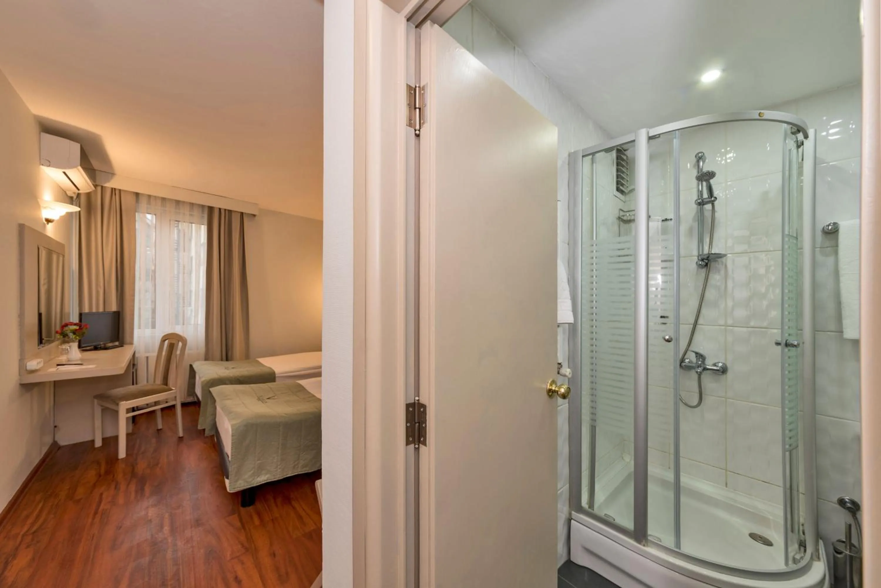 Febor Park İstanbul Levent Hotel