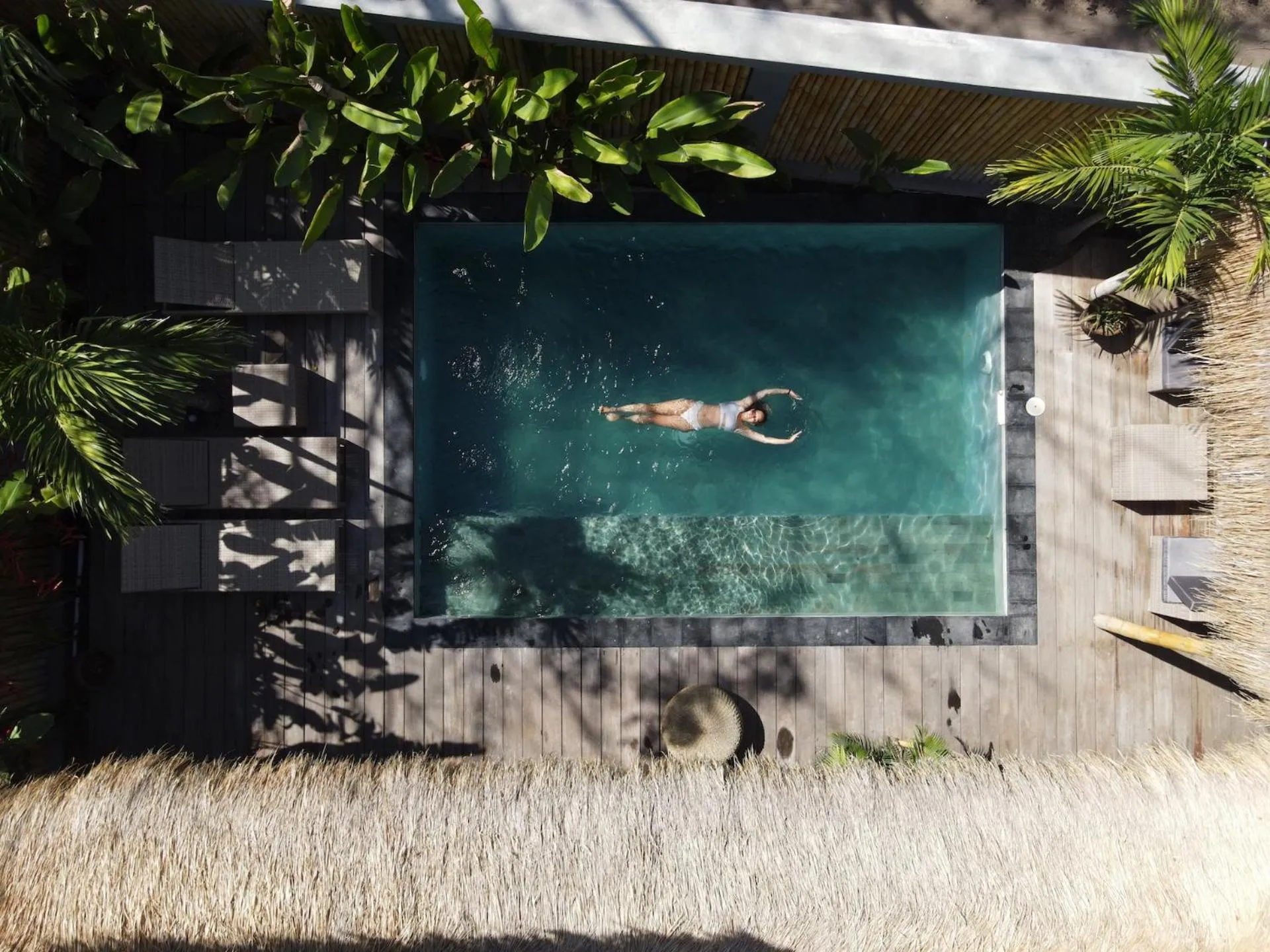 Swimming pool in Akasia Villas