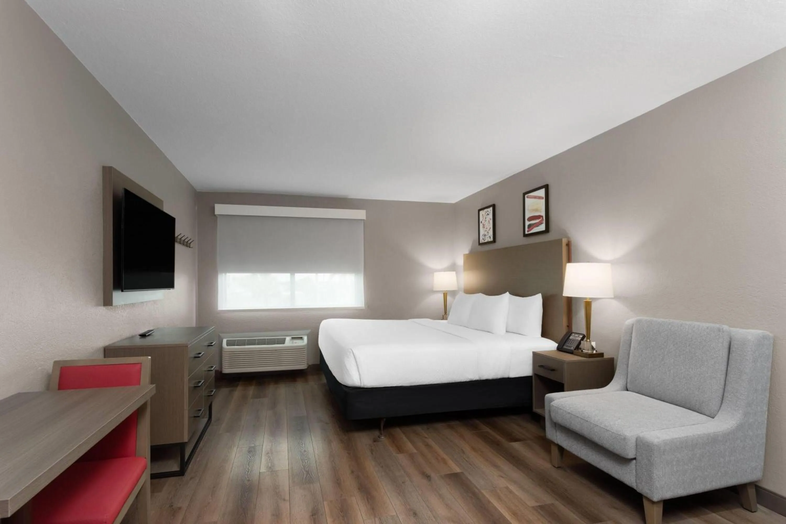 Photo of the whole room, Bed in Hawthorn Extended Stay by Wyndham Ft Lauderdale Cypress Crk