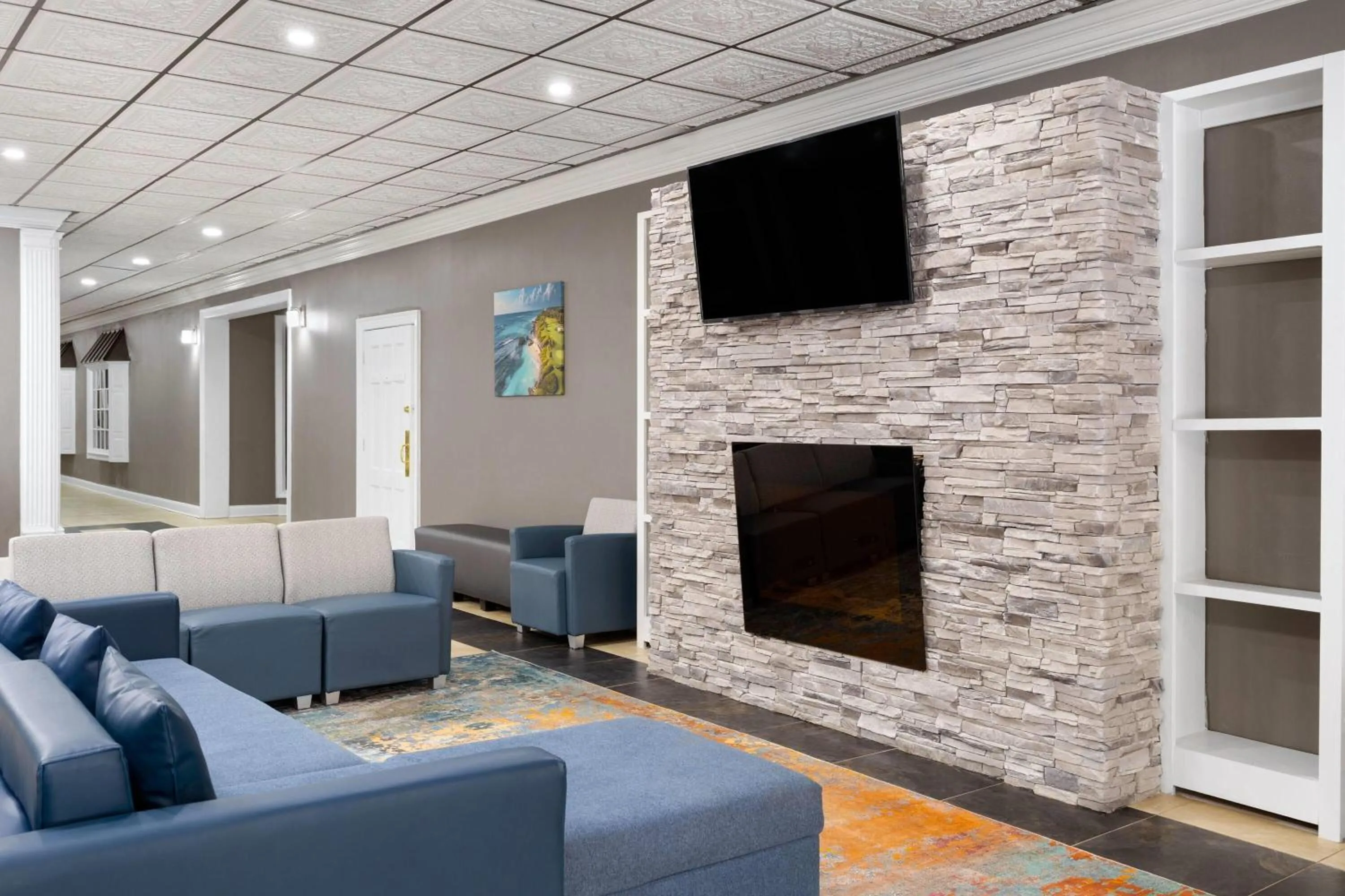 Lobby or reception in Baymont by Wyndham Williamsburg I-64