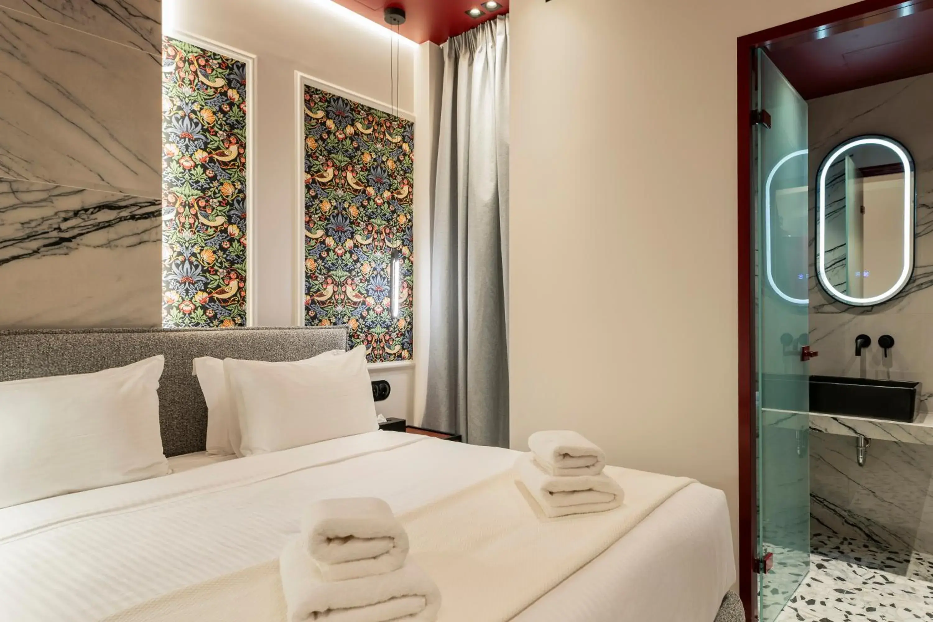 Bed in Athens Retro Bed in Athens Retro