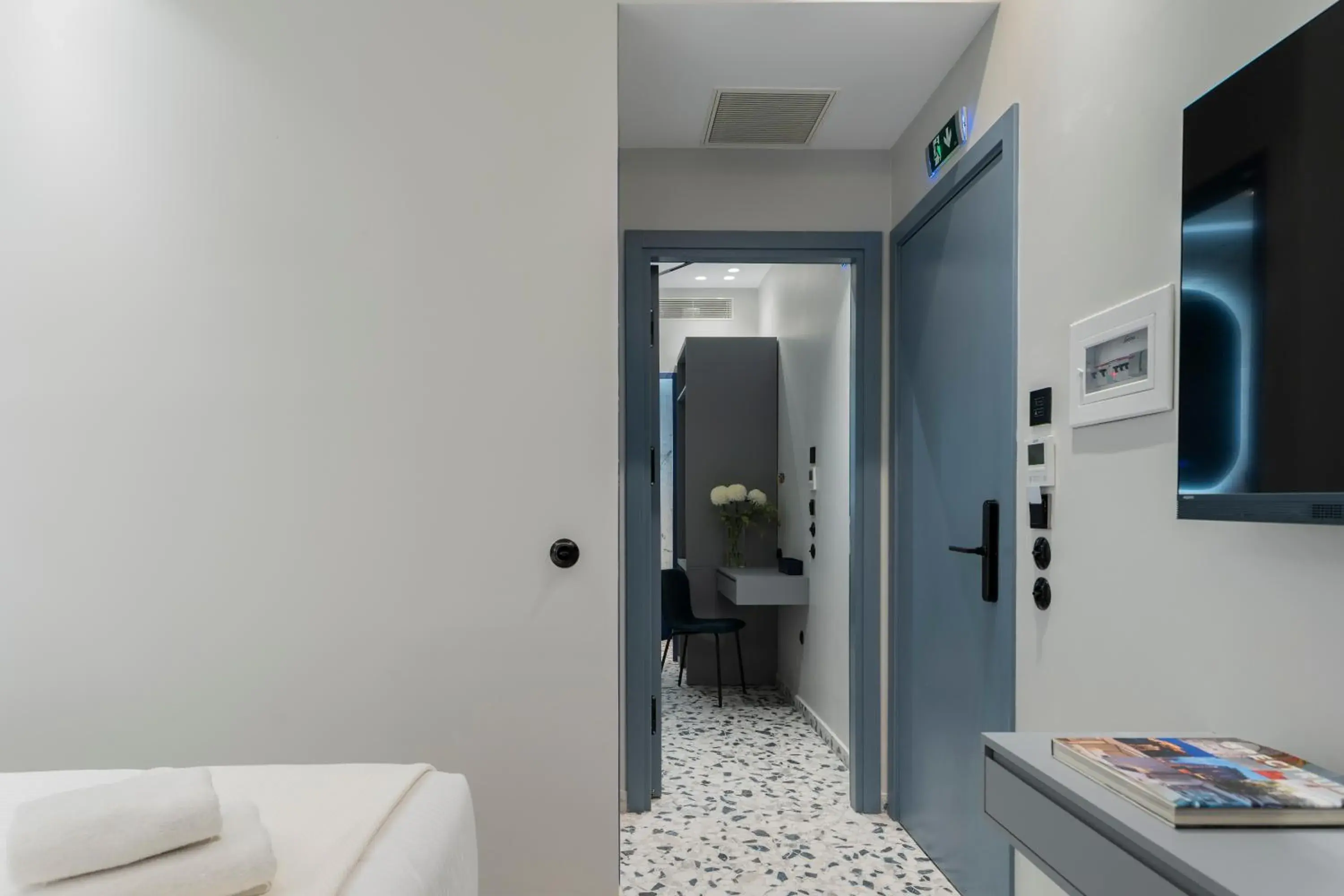 Family Suite in Athens Retro Family Suite in Athens Retro