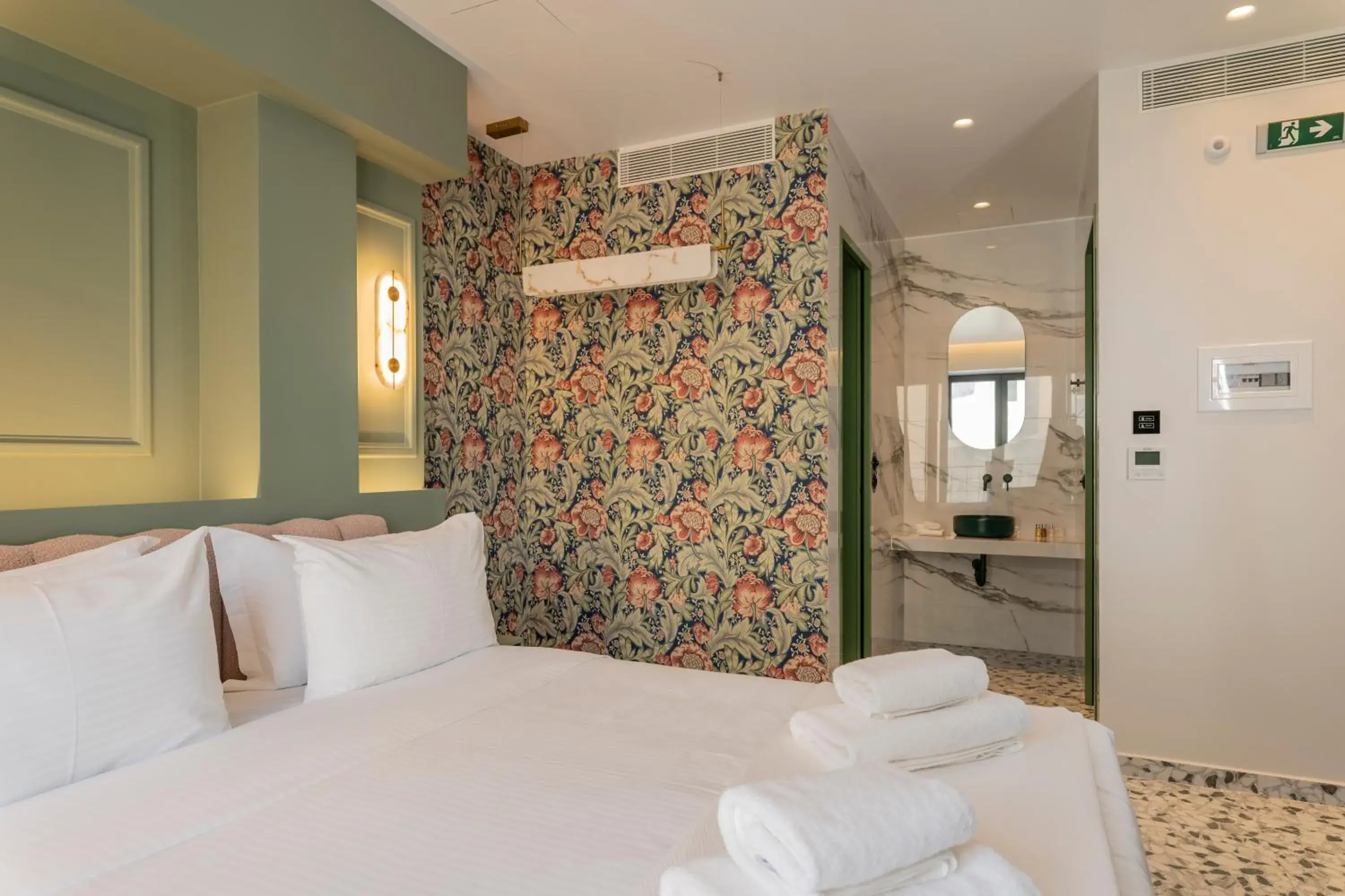 Bed in Athens Retro Bed in Athens Retro