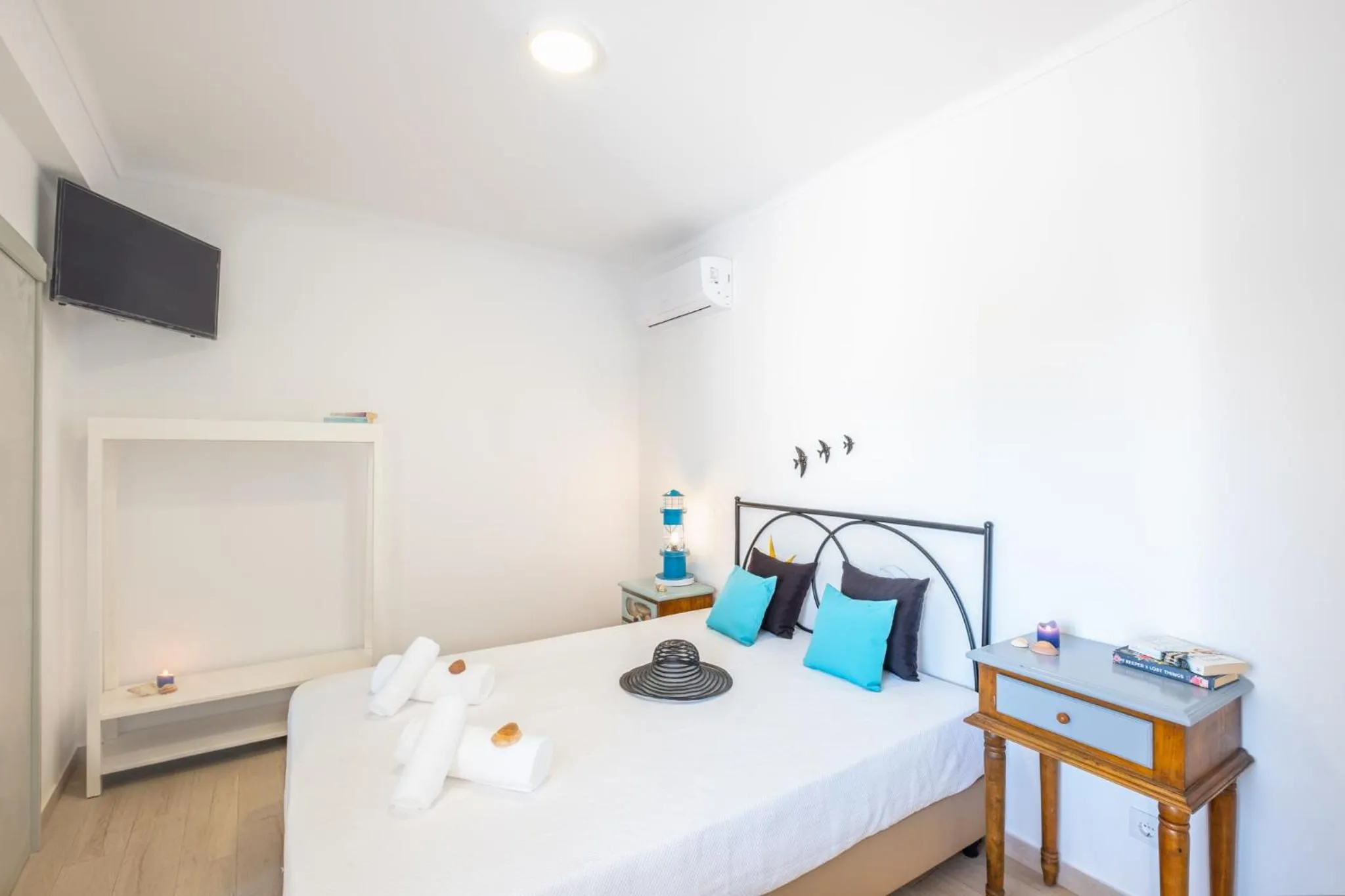 Bedroom, Bed in Townhouse Aqua-Maris by Algarve Vacation