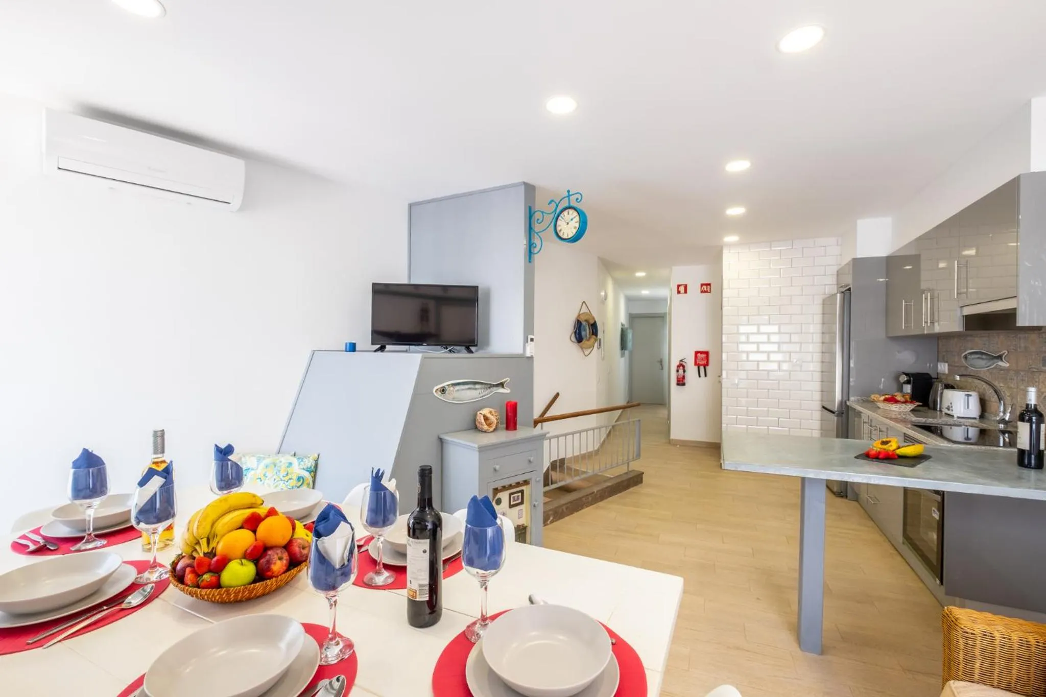 Kitchen or kitchenette in Townhouse Aqua-Maris by Algarve Vacation