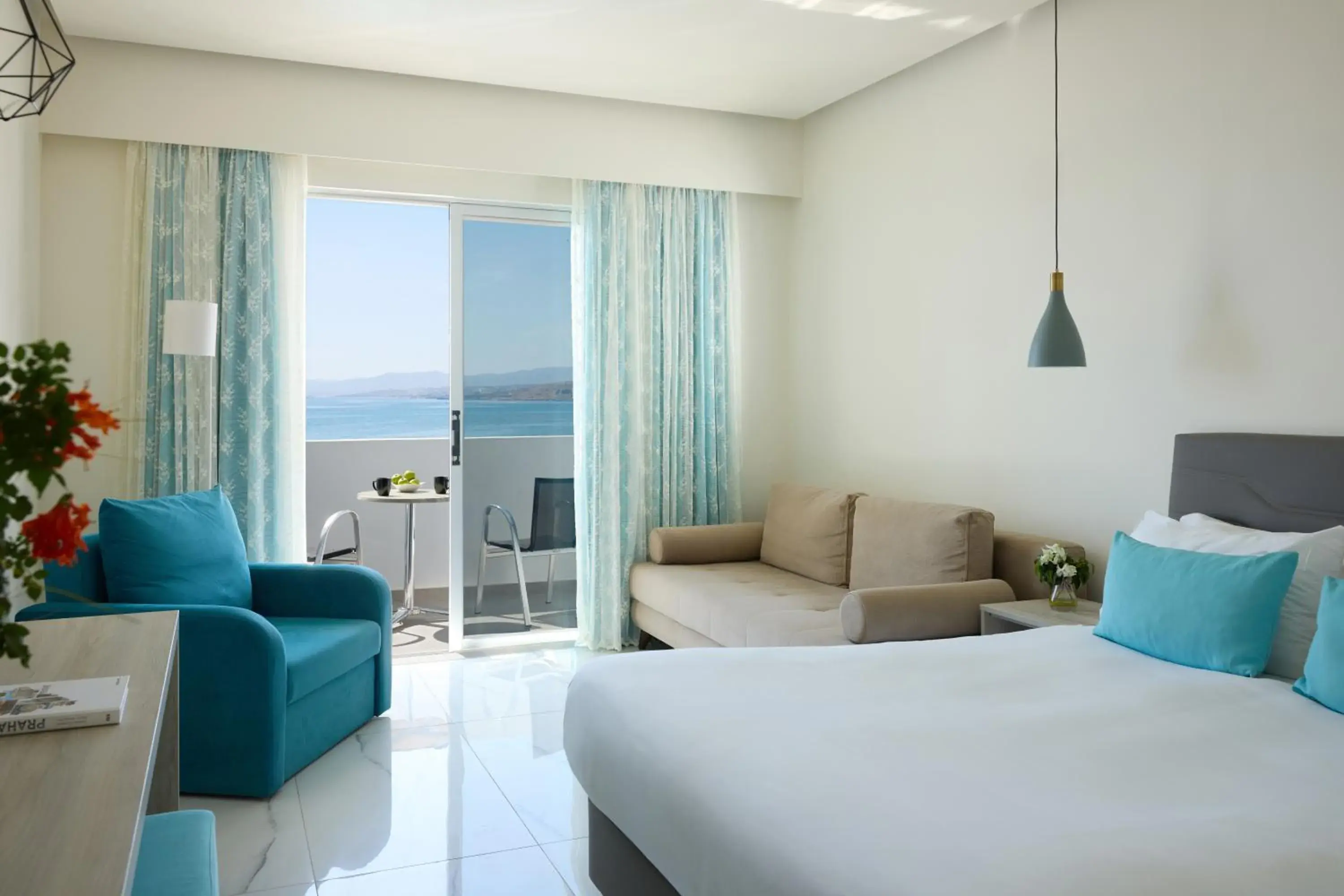 Double Room with Sea View in Sunrise Hotel Double Room with Sea View in Sunrise Hotel