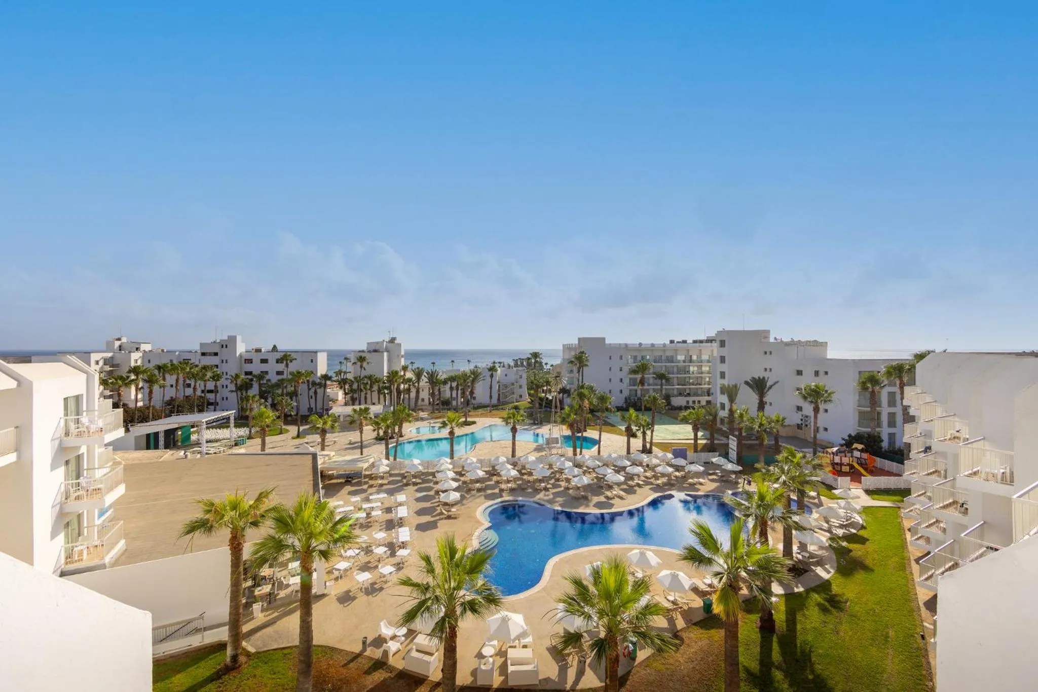 Swimming pool in Papantonia Hotel