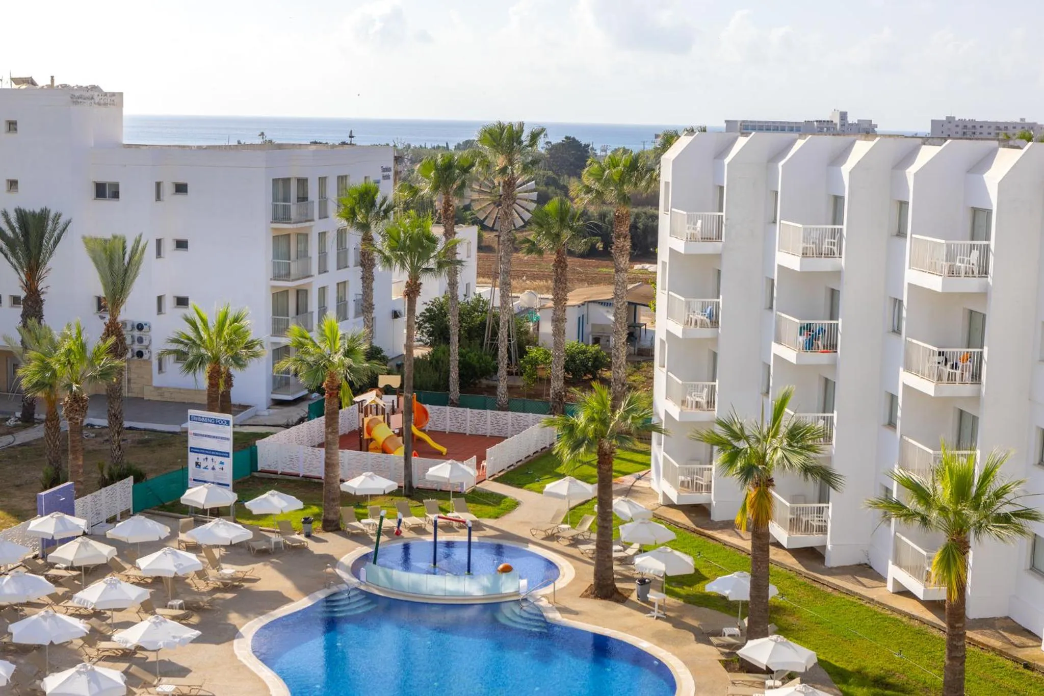 Swimming pool in Papantonia Hotel