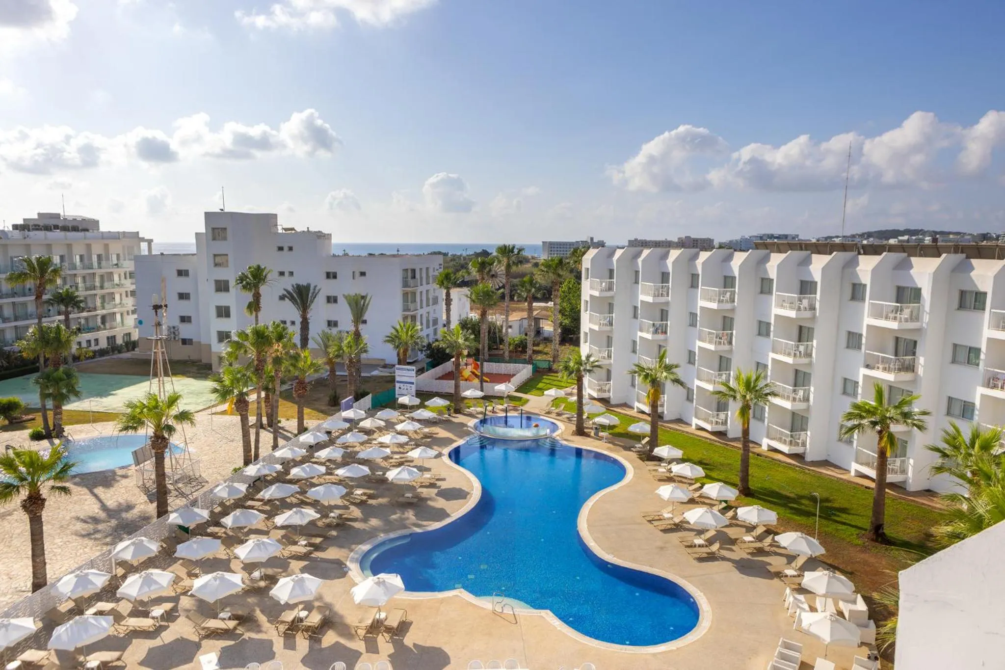 Swimming pool in Papantonia Hotel