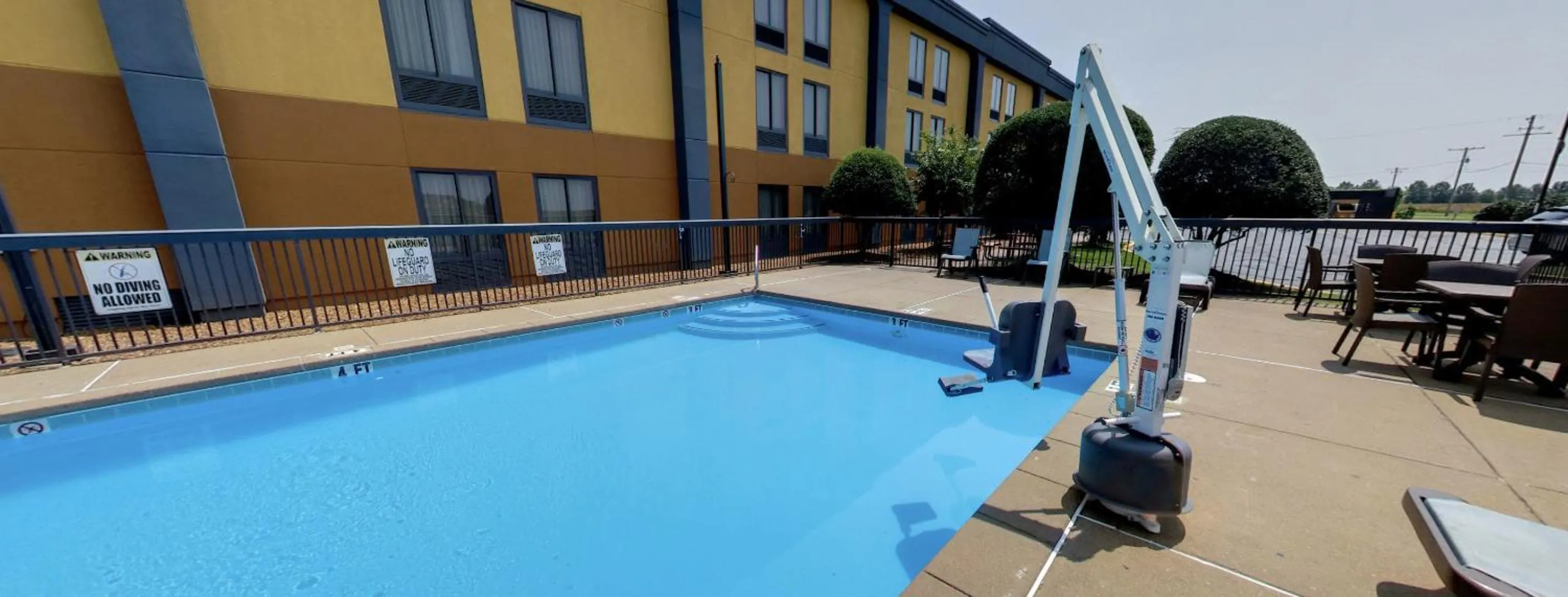 Day in CASINO INN AND SUITES TUNICA RESORTs