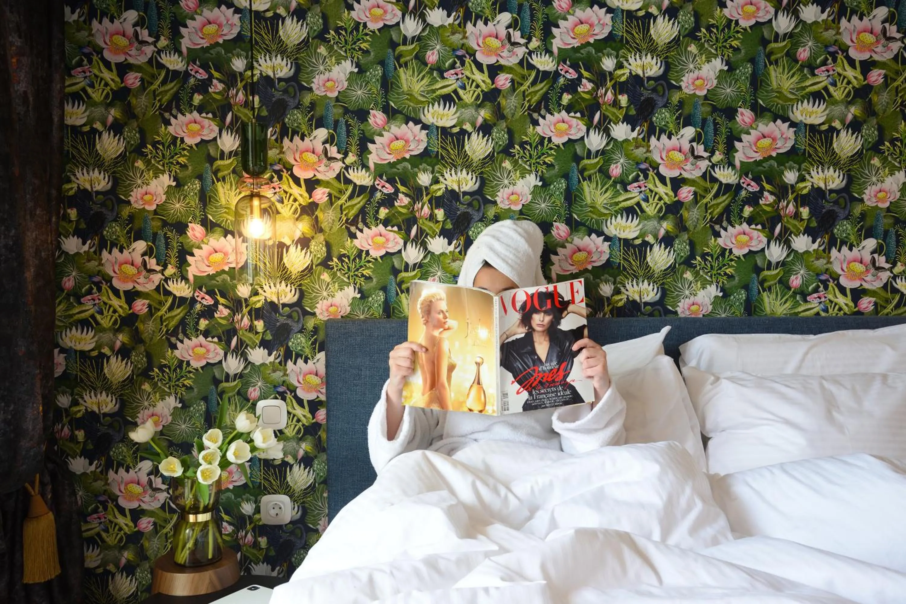 Bed in The Oscar Olympic Hotel