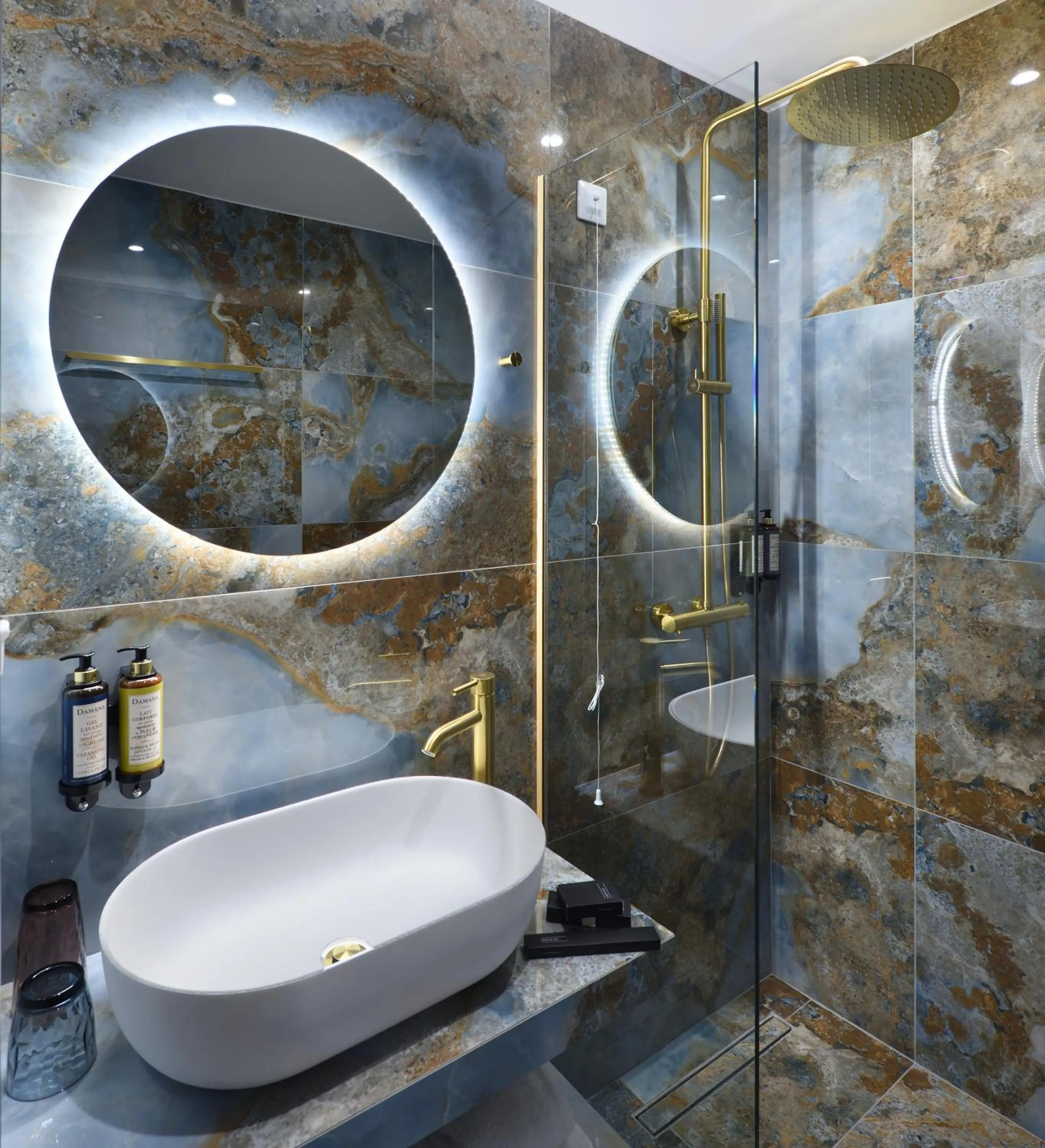 Bathroom in The Oscar Olympic Hotel