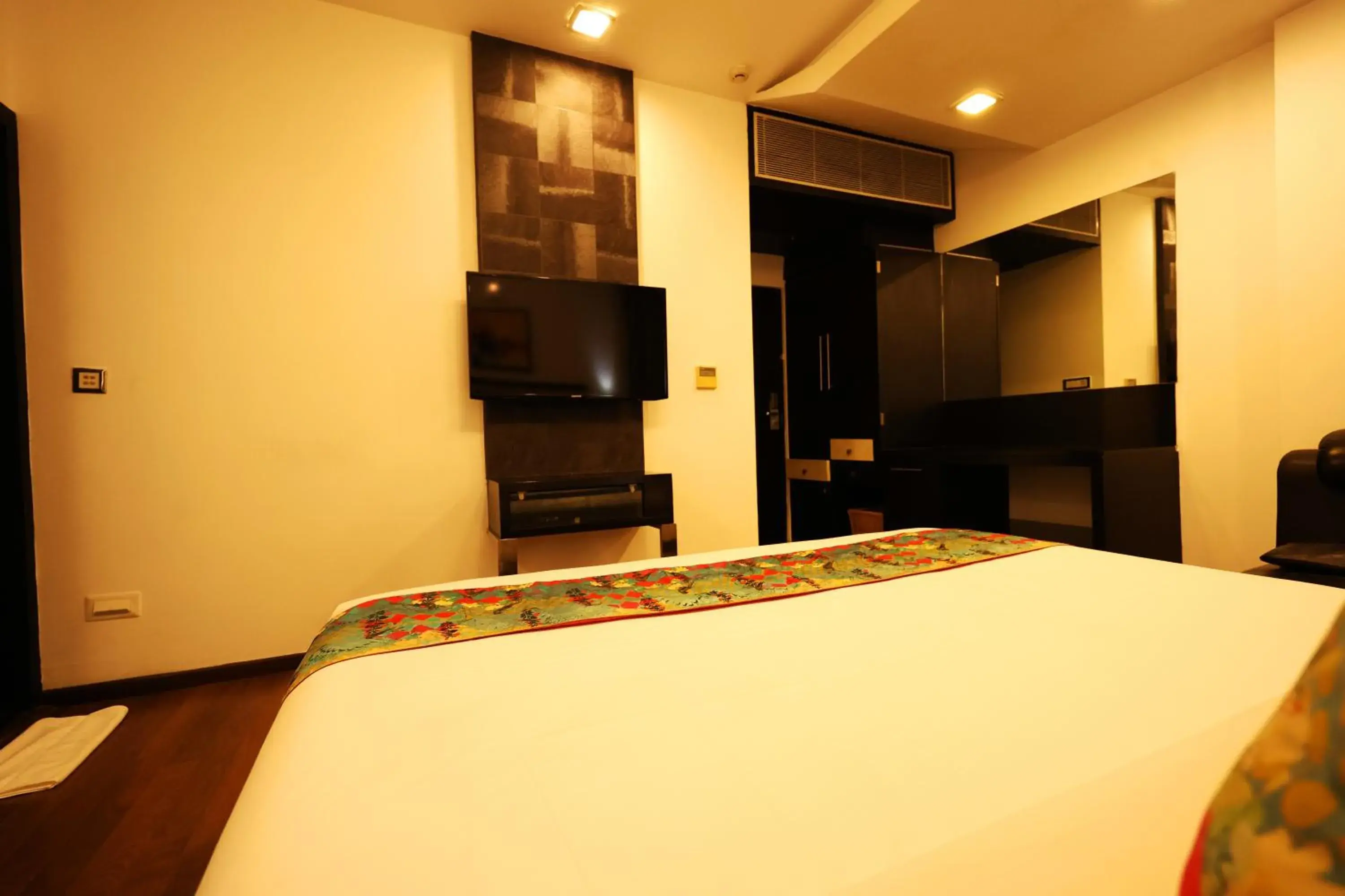 Bedroom, Bed in Purple Brigade, Bangalore Bedroom, Bed in Purple Brigade, Bangalore